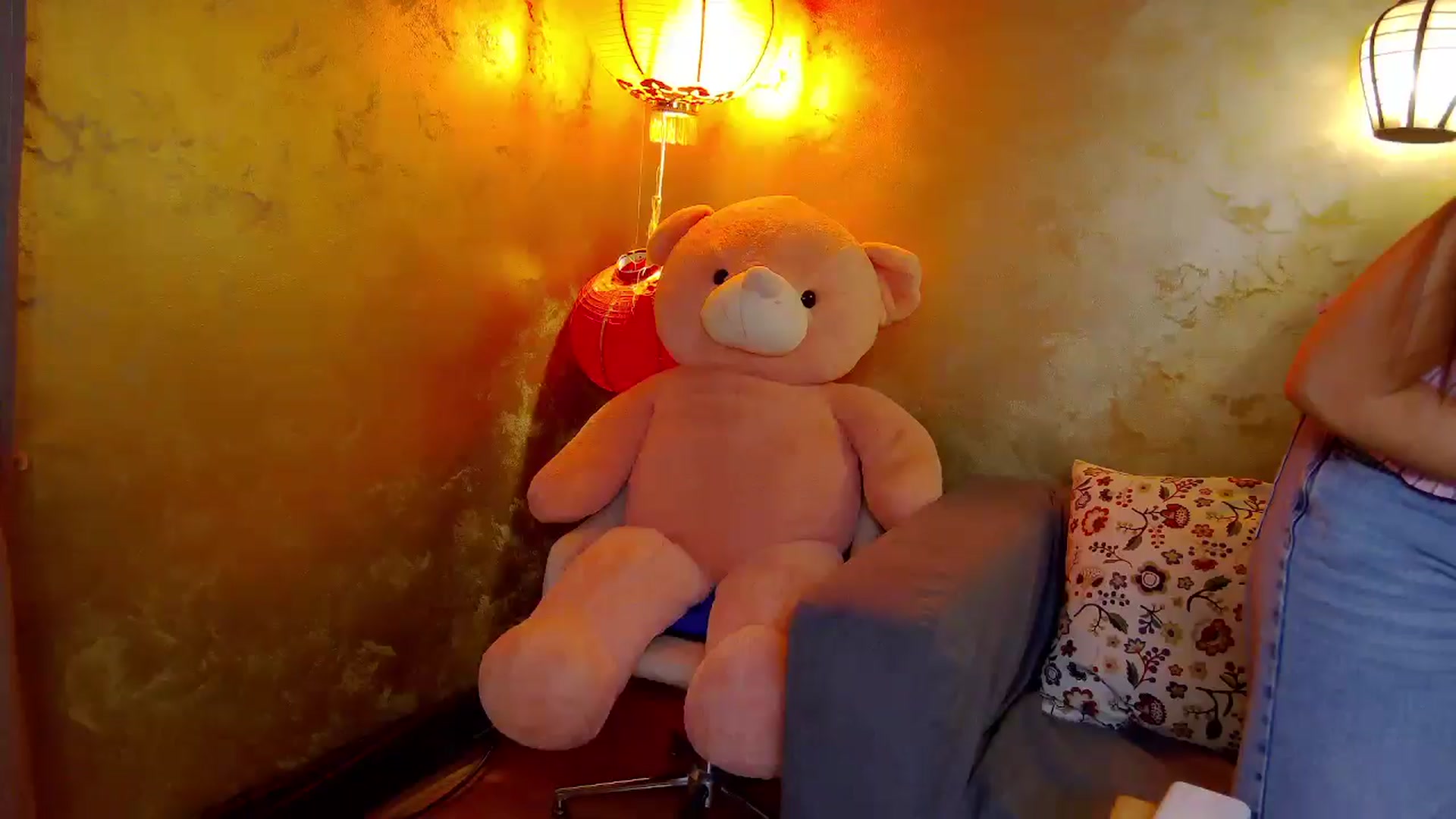 Gallery image thumbnail from Radiance's myfreecams stream on, 06/05/2025, 15:06 image 2 of 20