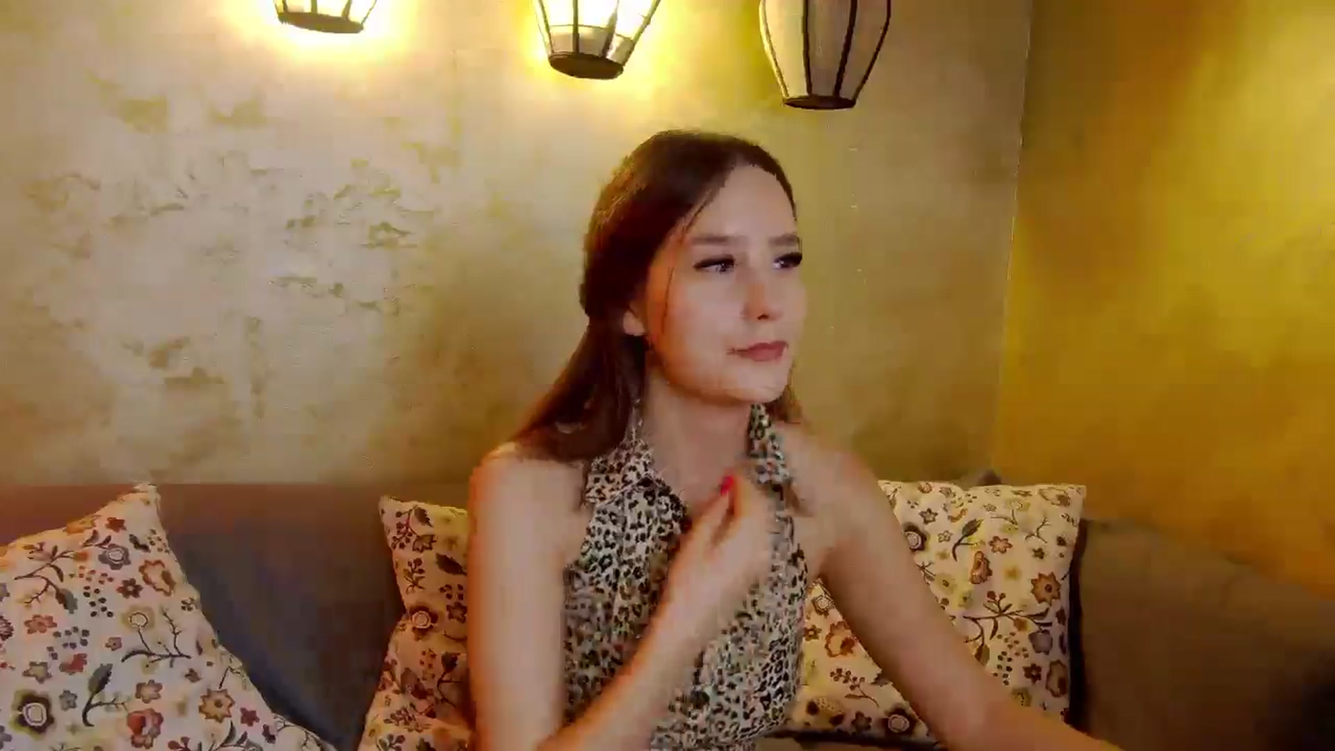 Gallery image thumbnail from Radiance's myfreecams stream on, 06/09/2025, 18:40 image 8 of 20