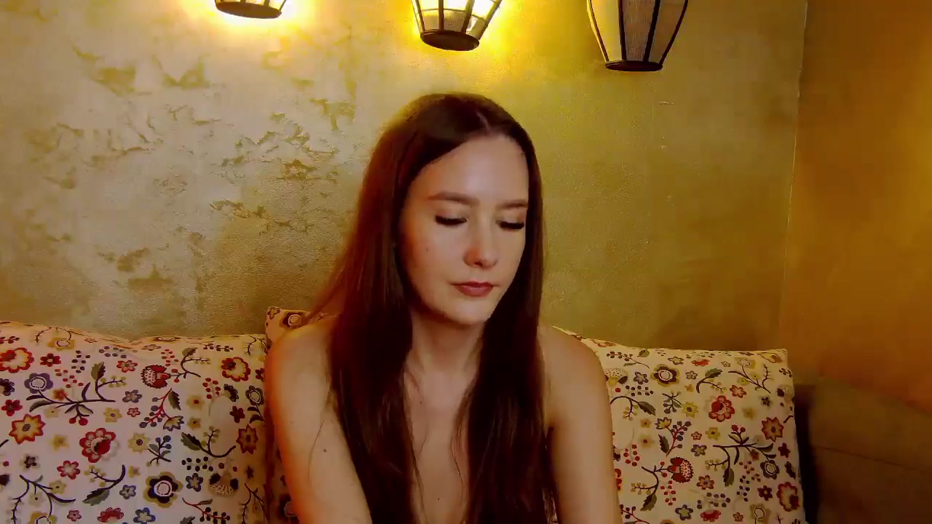 Gallery image thumbnail from Radiance's myfreecams stream on, 06/11/2025, 14:29 image 2 of 20