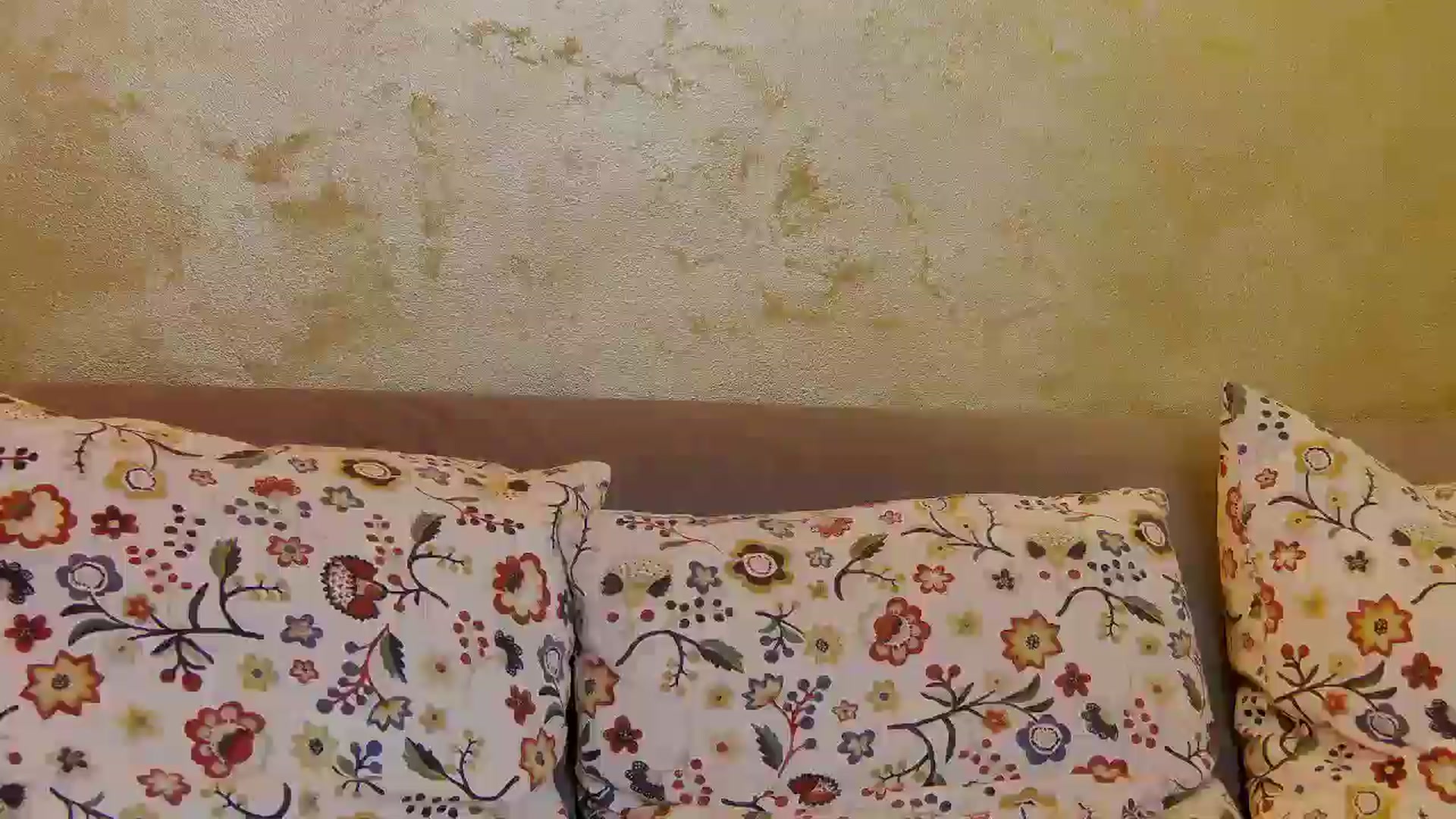 Gallery image thumbnail from Radiance's myfreecams stream on, 06/15/2025, 14:06 image 3 of 20