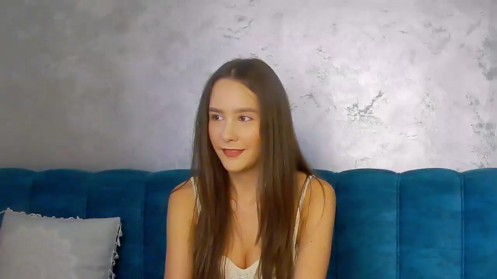 Gallery image thumbnail from Radiance's myfreecams stream on, 06/29/2025, 15:09 image 6 of 20