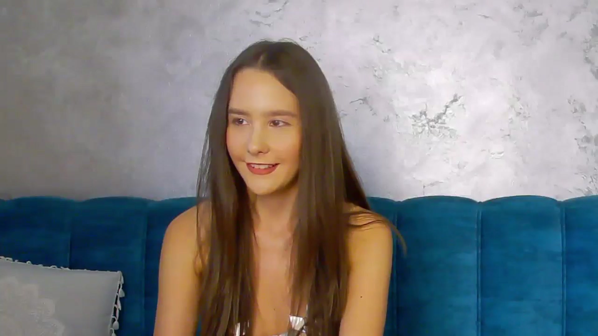 Gallery image thumbnail from Radiance's myfreecams stream on, 06/29/2025, 18:39 image 7 of 20