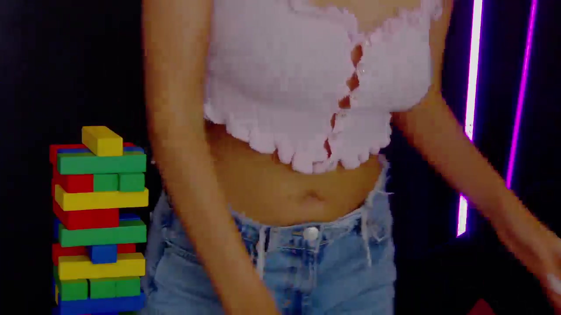 Gallery image thumbnail from Radiance's myfreecams stream on, 07/12/2025, 17:42 image 7 of 20