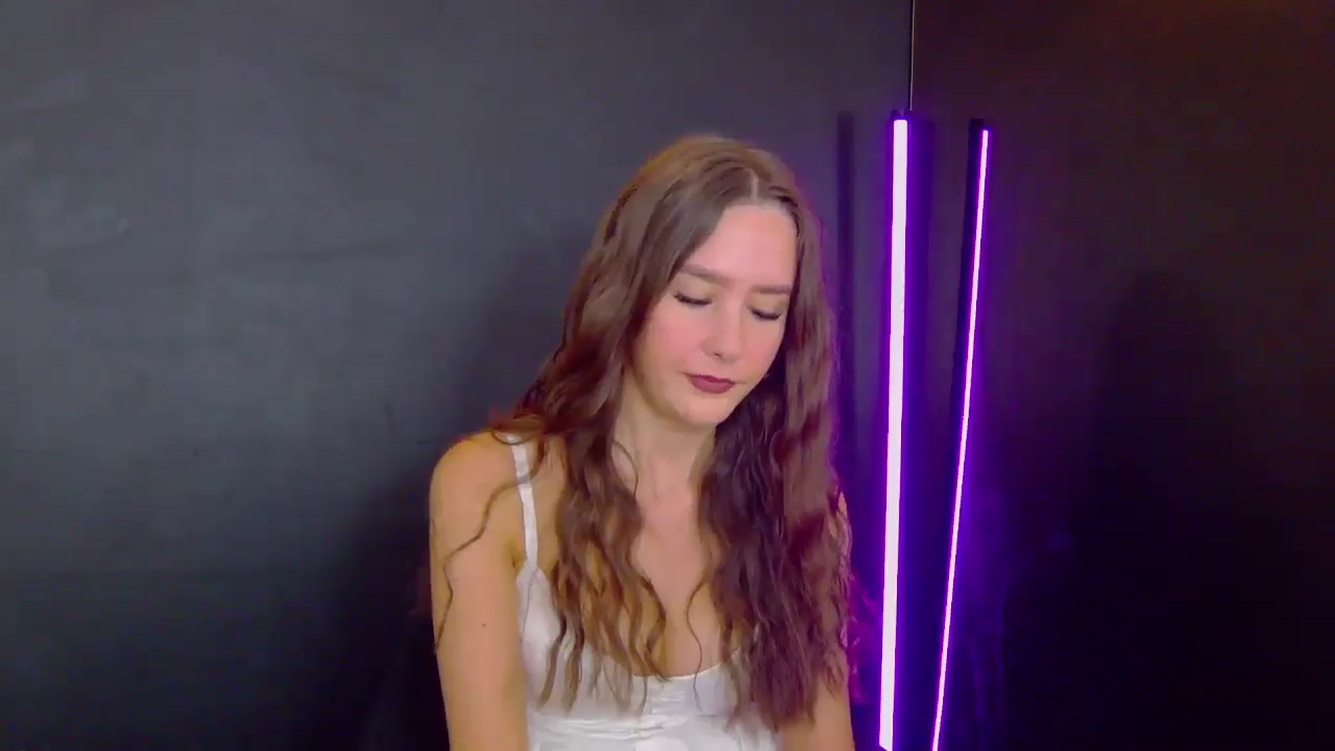 Gallery image thumbnail from Radiance's myfreecams stream on, 07/15/2025, 14:02 image 8 of 20