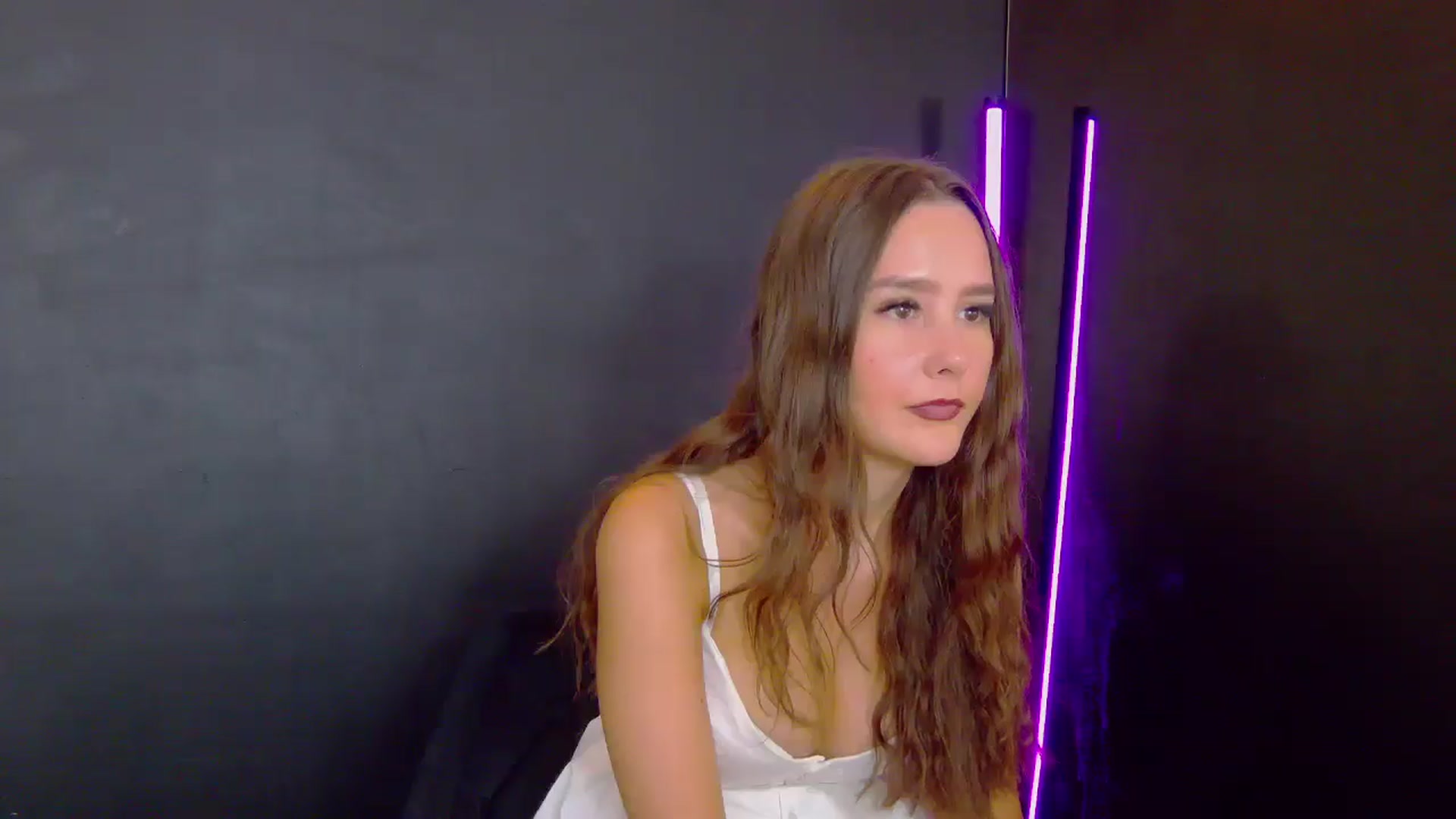 Gallery image thumbnail from Radiance's myfreecams stream on, 07/15/2025, 15:38 image 9 of 20