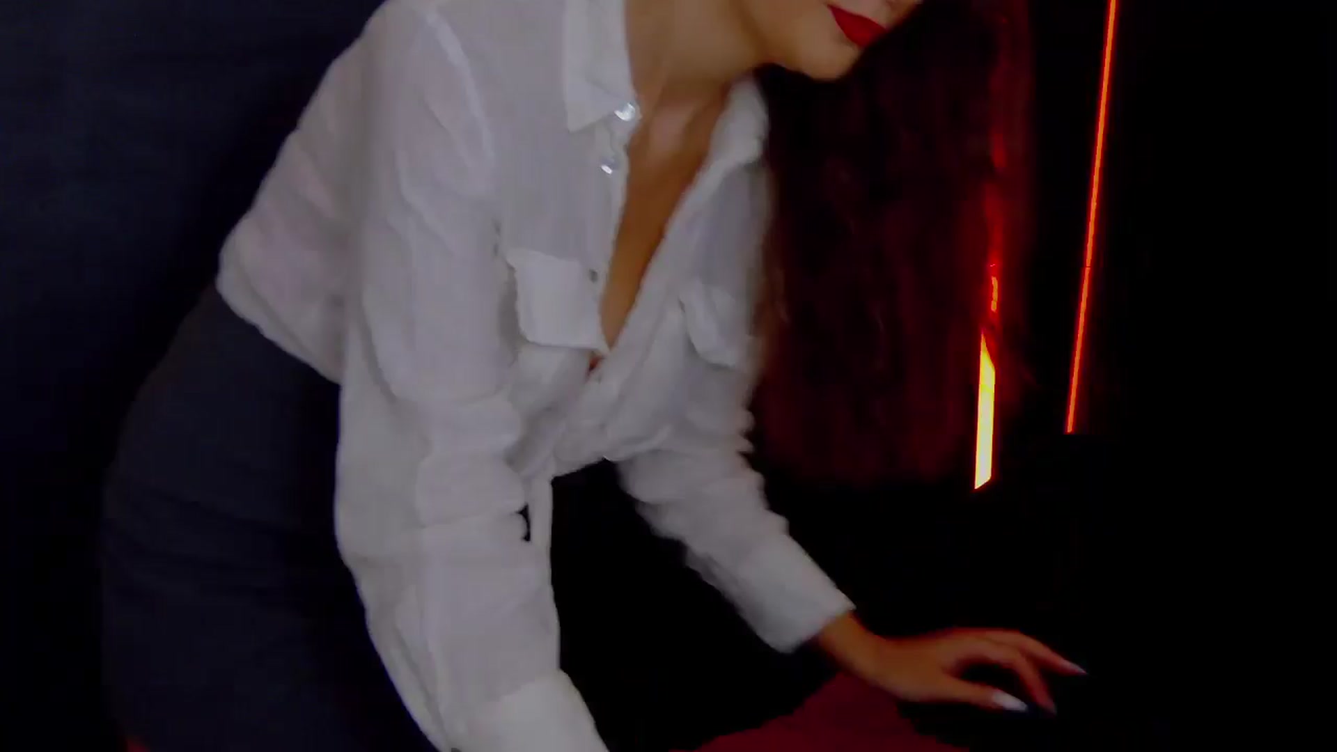 Gallery image thumbnail from Radiance's myfreecams stream on, 07/16/2025, 19:59 image 7 of 20