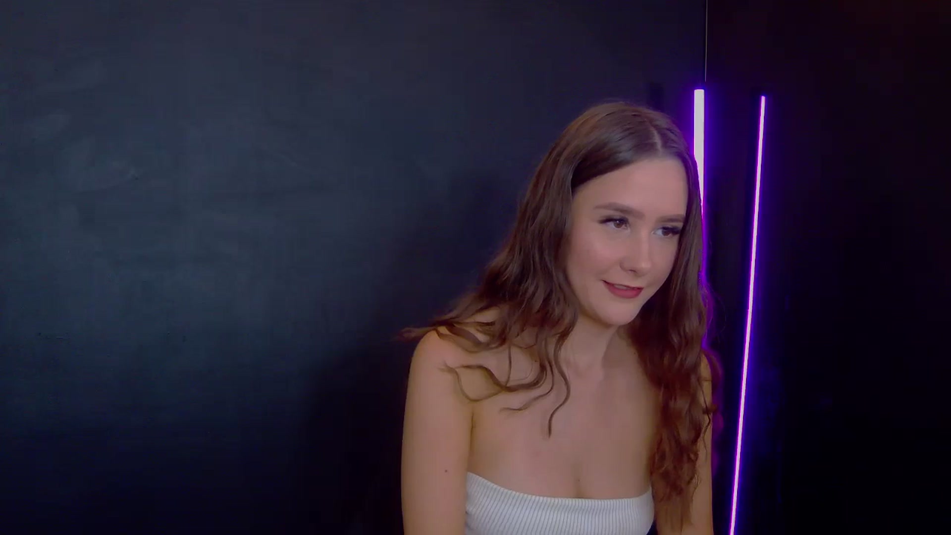 Gallery image thumbnail from Radiance's myfreecams stream on, 07/18/2025, 13:51 image 19 of 20