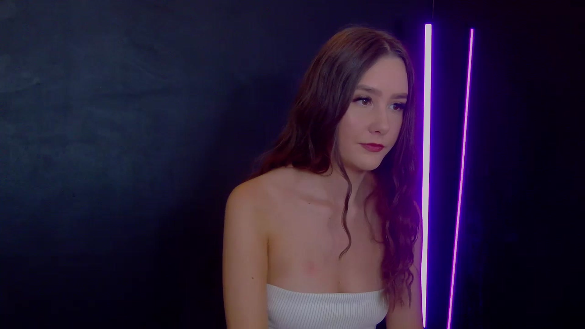 Gallery image thumbnail from Radiance's myfreecams stream on, 07/18/2025, 13:51 image 6 of 20