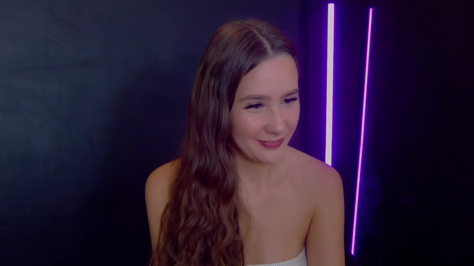 Gallery image thumbnail from Radiance's myfreecams stream on, 07/18/2025, 15:06 image 4 of 20