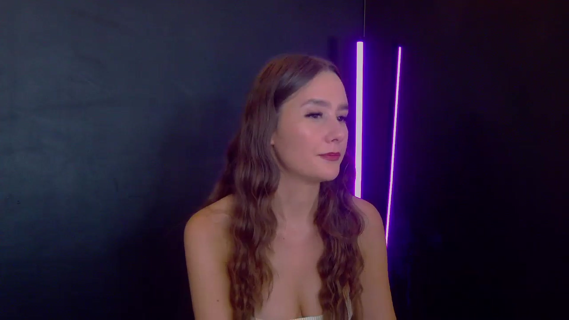 Gallery image thumbnail from Radiance's myfreecams stream on, 07/18/2025, 18:36 image 7 of 20