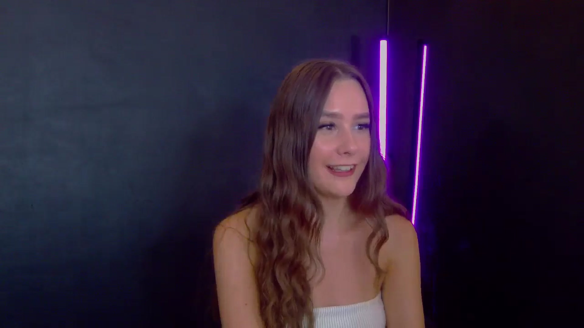 Gallery image thumbnail from Radiance's myfreecams stream on, 07/18/2025, 19:59 image 3 of 20
