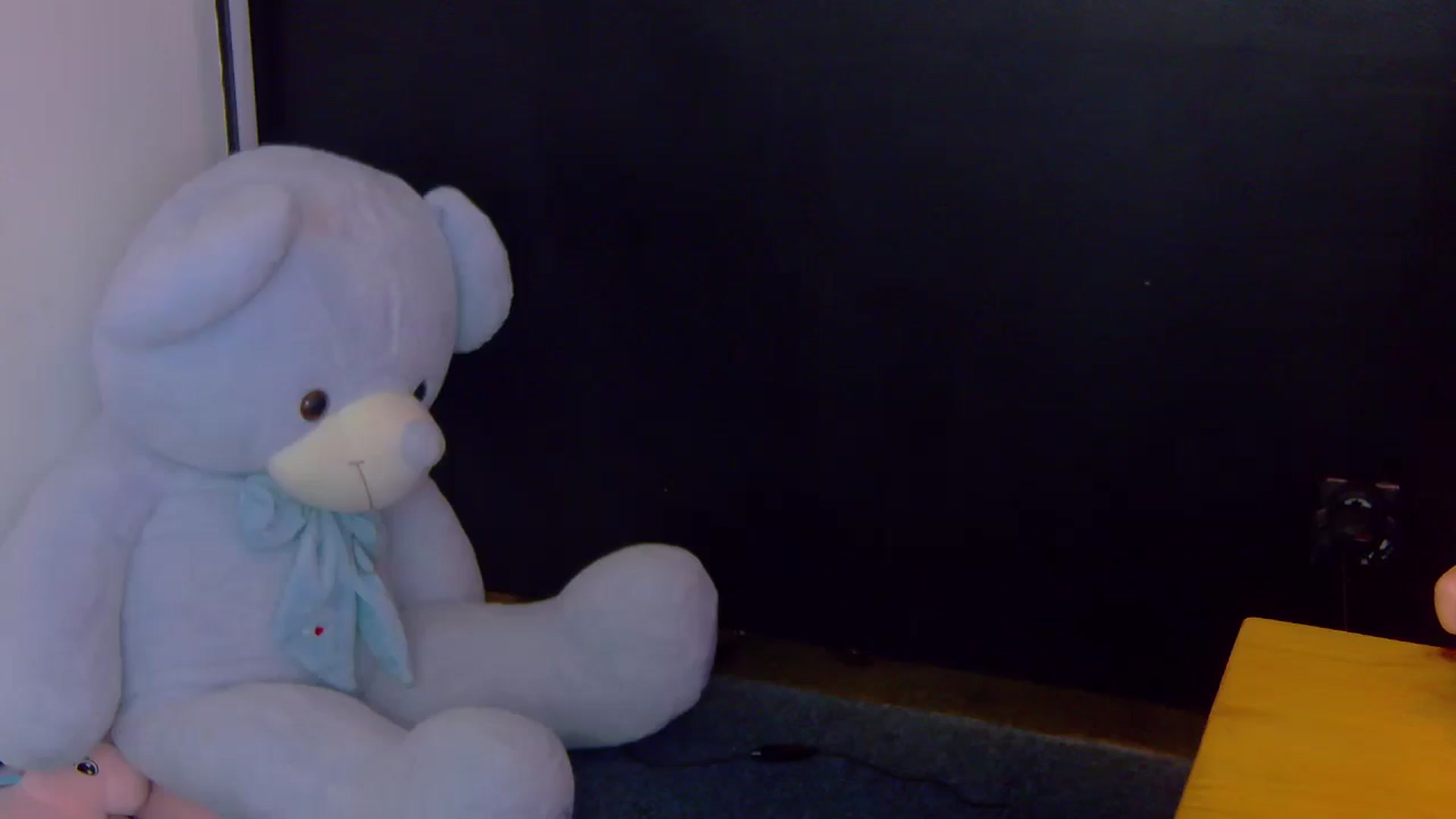 Gallery image thumbnail from Radiance's myfreecams stream on, 07/19/2025, 14:58 image 8 of 20