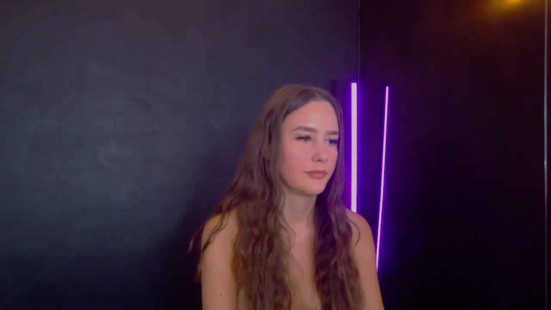 Gallery image thumbnail from Radiance's myfreecams stream on, 07/20/2025, 13:47 image 3 of 20