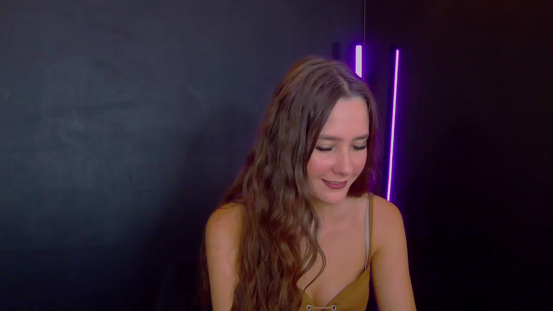 Gallery image thumbnail from Radiance's myfreecams stream on, 07/21/2025, 19:13 image 1 of 20