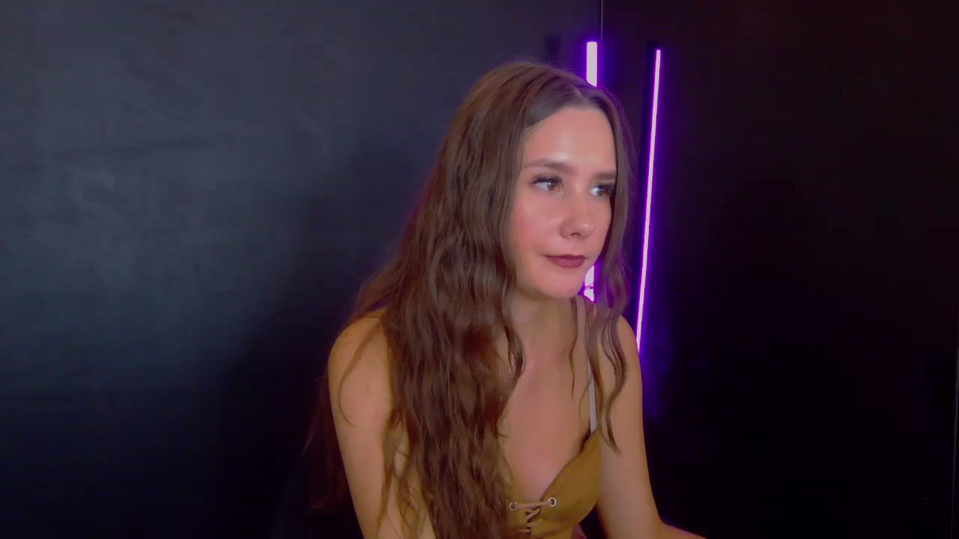 Gallery image thumbnail from Radiance's myfreecams stream on, 07/21/2025, 19:13 image 17 of 20