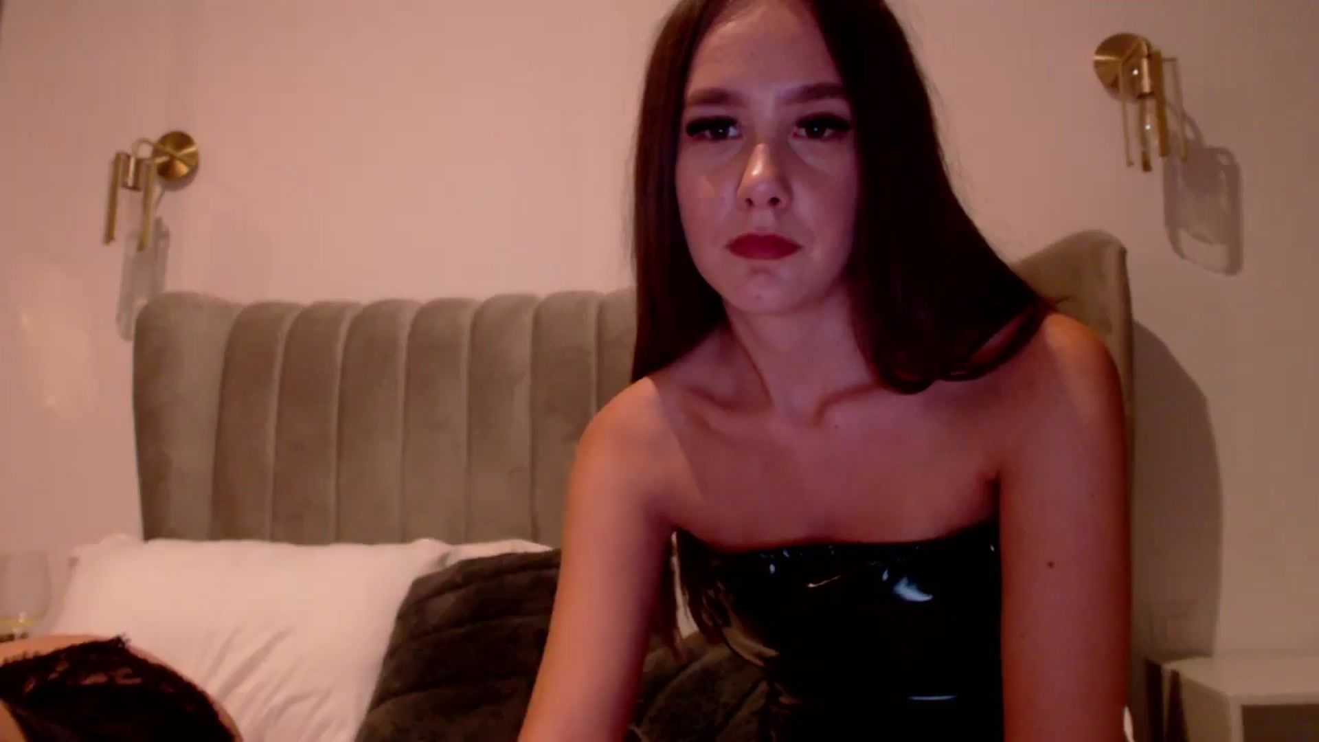 Gallery image thumbnail from Radiance's myfreecams stream on, 07/25/2025, 22:38 image 20 of 20