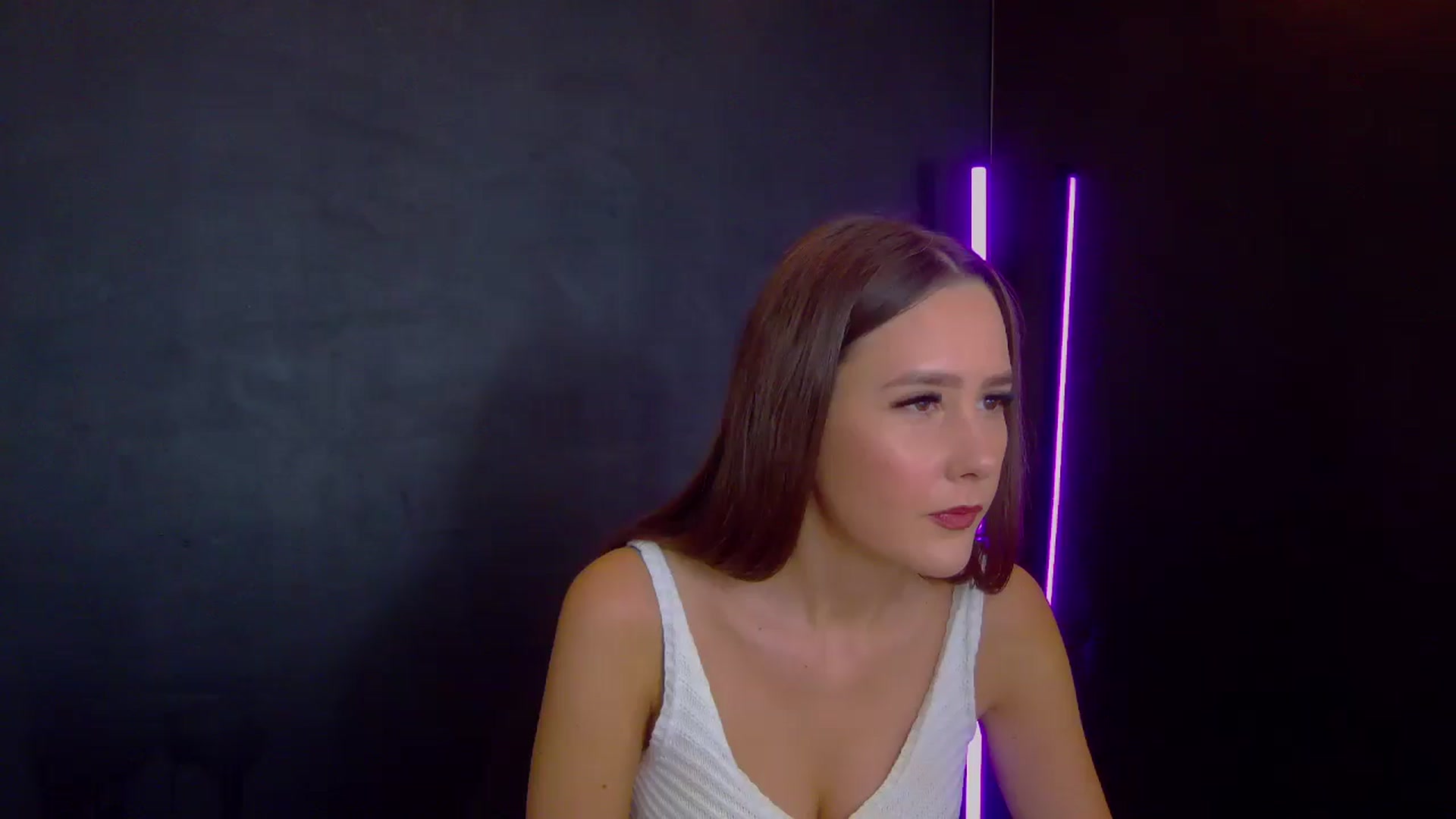 Gallery image thumbnail from Radiance's myfreecams stream on, 07/27/2025, 12:41 image 7 of 20