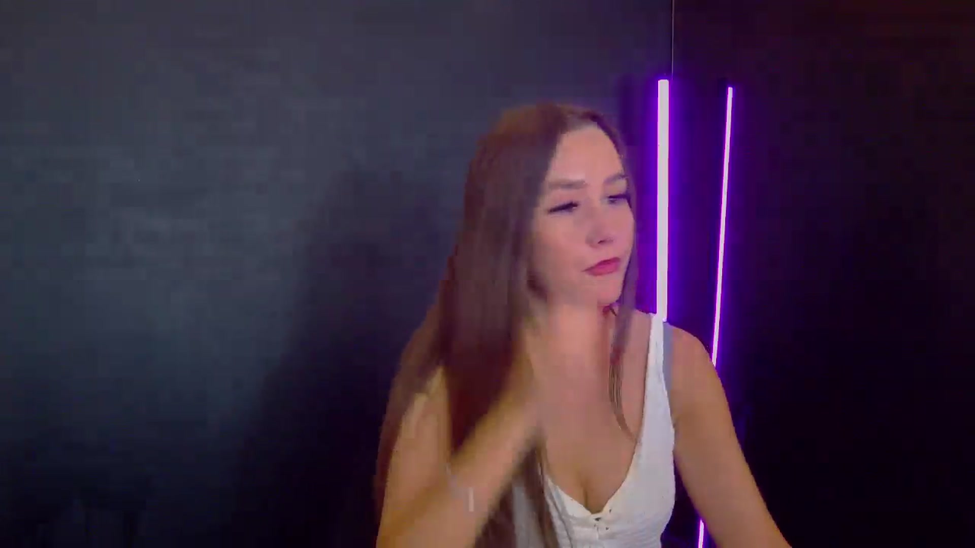 Gallery image thumbnail from Radiance's myfreecams stream on, 07/27/2025, 19:02 image 4 of 20