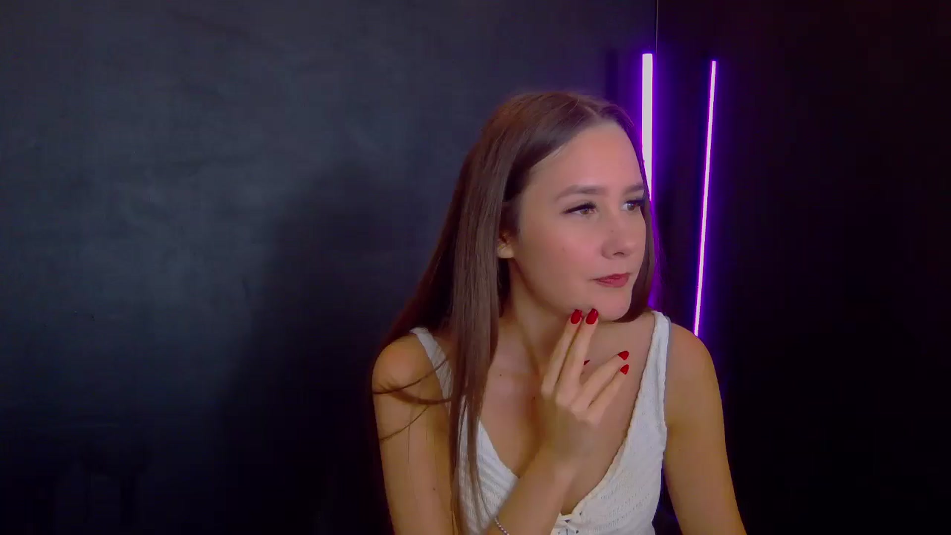 Gallery image thumbnail from Radiance's myfreecams stream on, 07/27/2025, 19:25 image 1 of 20