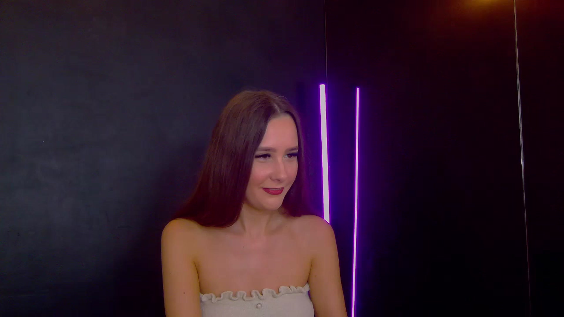 Gallery image thumbnail from Radiance's myfreecams stream on, 07/29/2025, 14:57 image 1 of 20