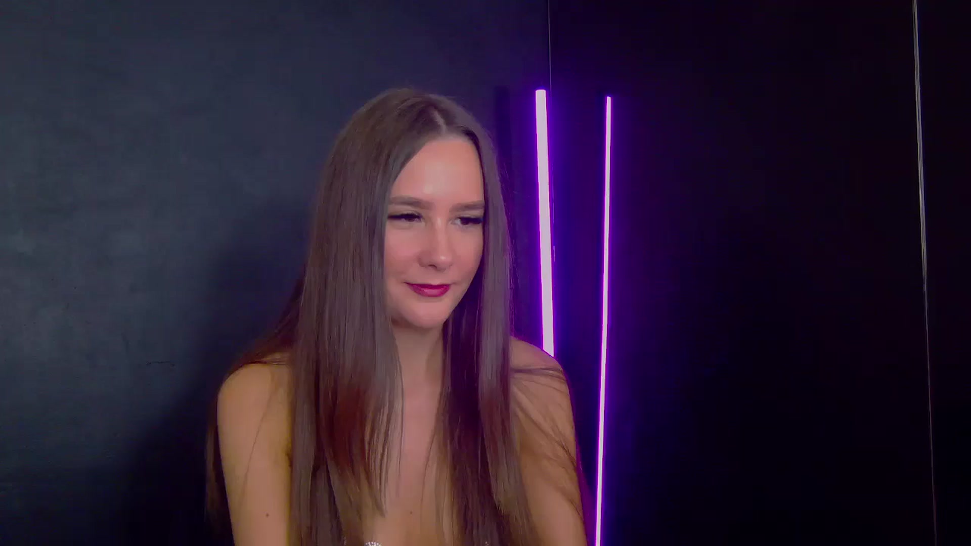 Gallery image thumbnail from Radiance's myfreecams stream on, 07/30/2025, 18:59 image 3 of 20