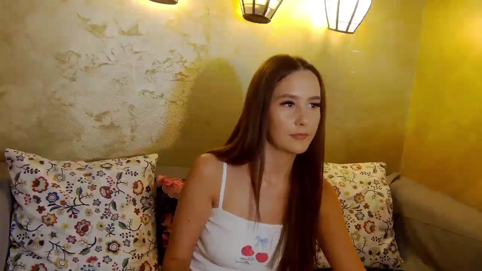 Gallery image thumbnail from Radiance's myfreecams stream on, 08/08/2025, 13:42 image 4 of 20