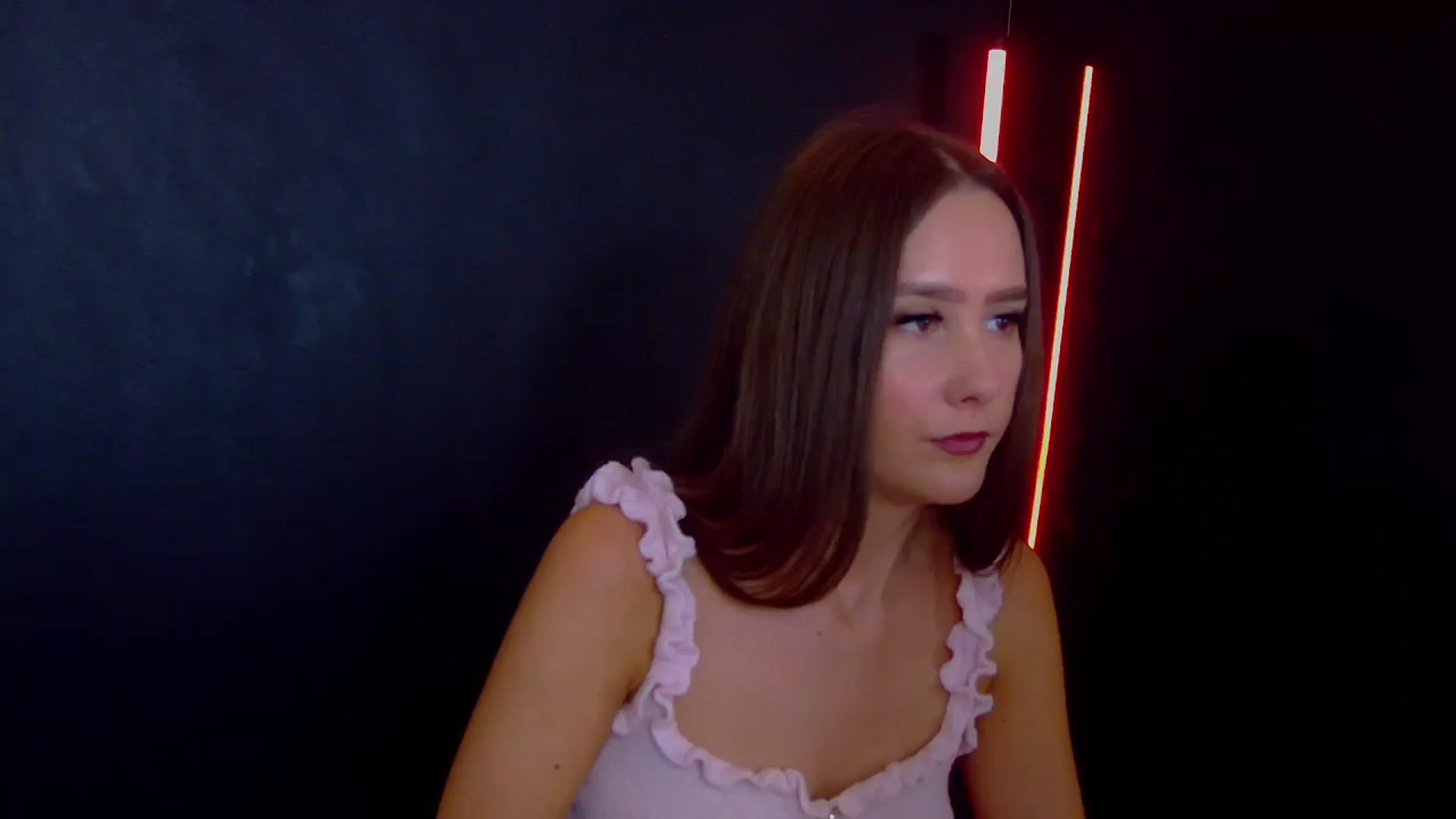 Gallery image thumbnail from Radiance's myfreecams stream on, 08/27/2025, 15:19 image 2 of 20