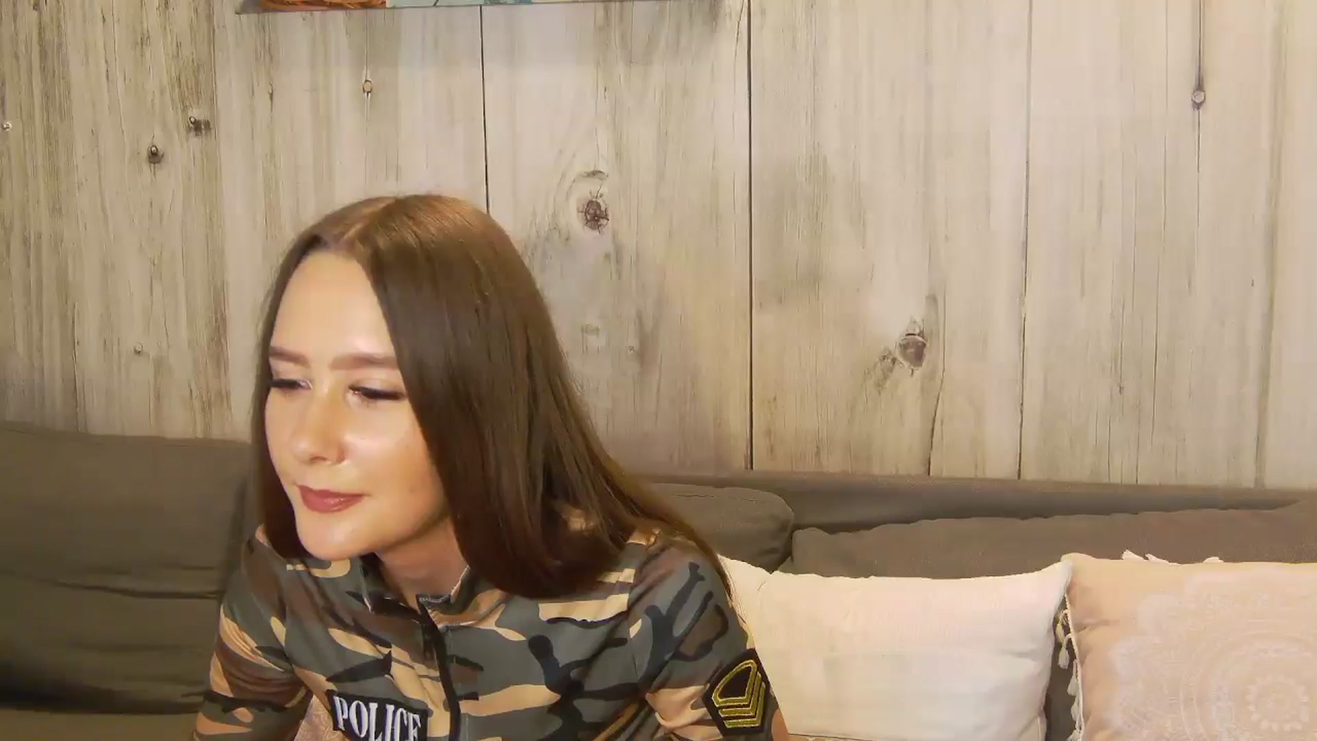 Gallery image thumbnail from Radiance's myfreecams stream on, 08/29/2025, 17:55 image 14 of 20