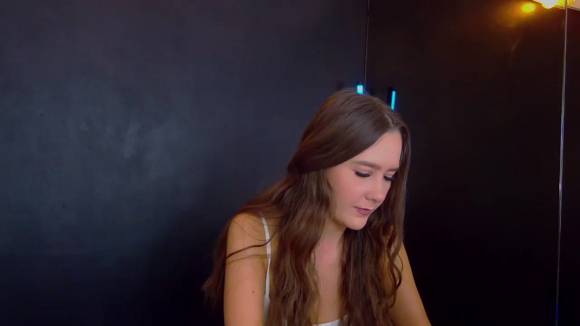 Gallery image thumbnail from Radiance's myfreecams stream on, 09/03/2025, 14:03 image 5 of 20