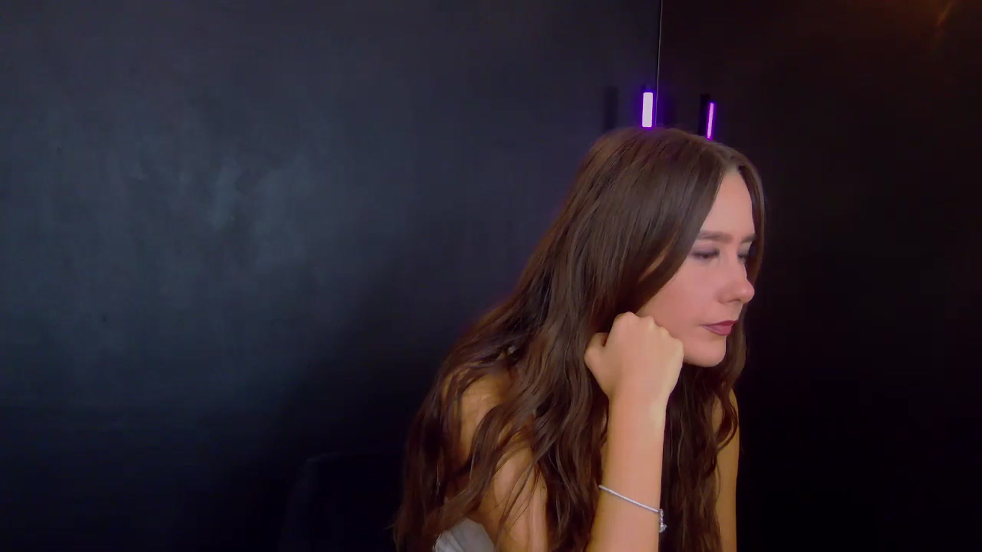 Gallery image thumbnail from Radiance's myfreecams stream on, 09/03/2025, 15:13 image 3 of 20