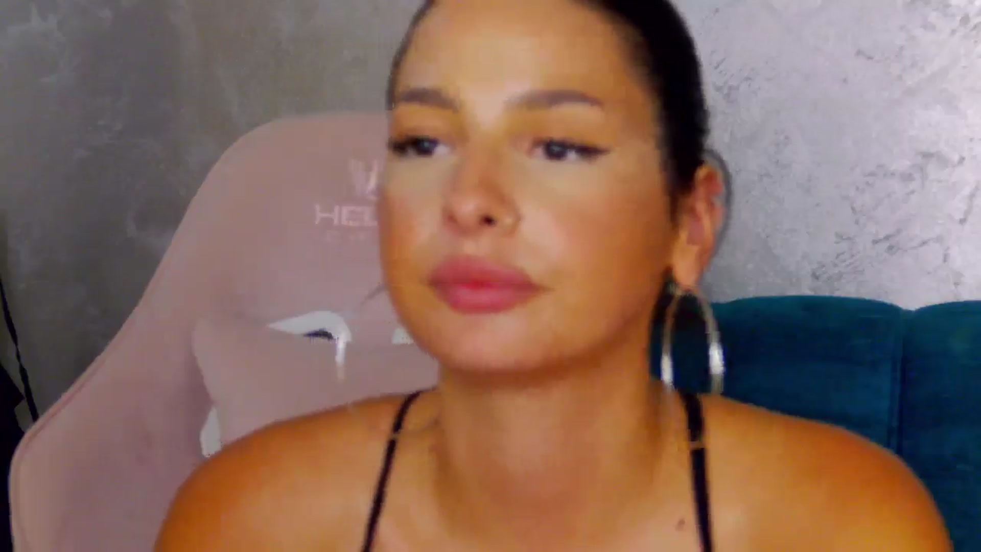 Gallery image thumbnail from Radiance's myfreecams stream on, 09/04/2025, 19:09 image 20 of 20