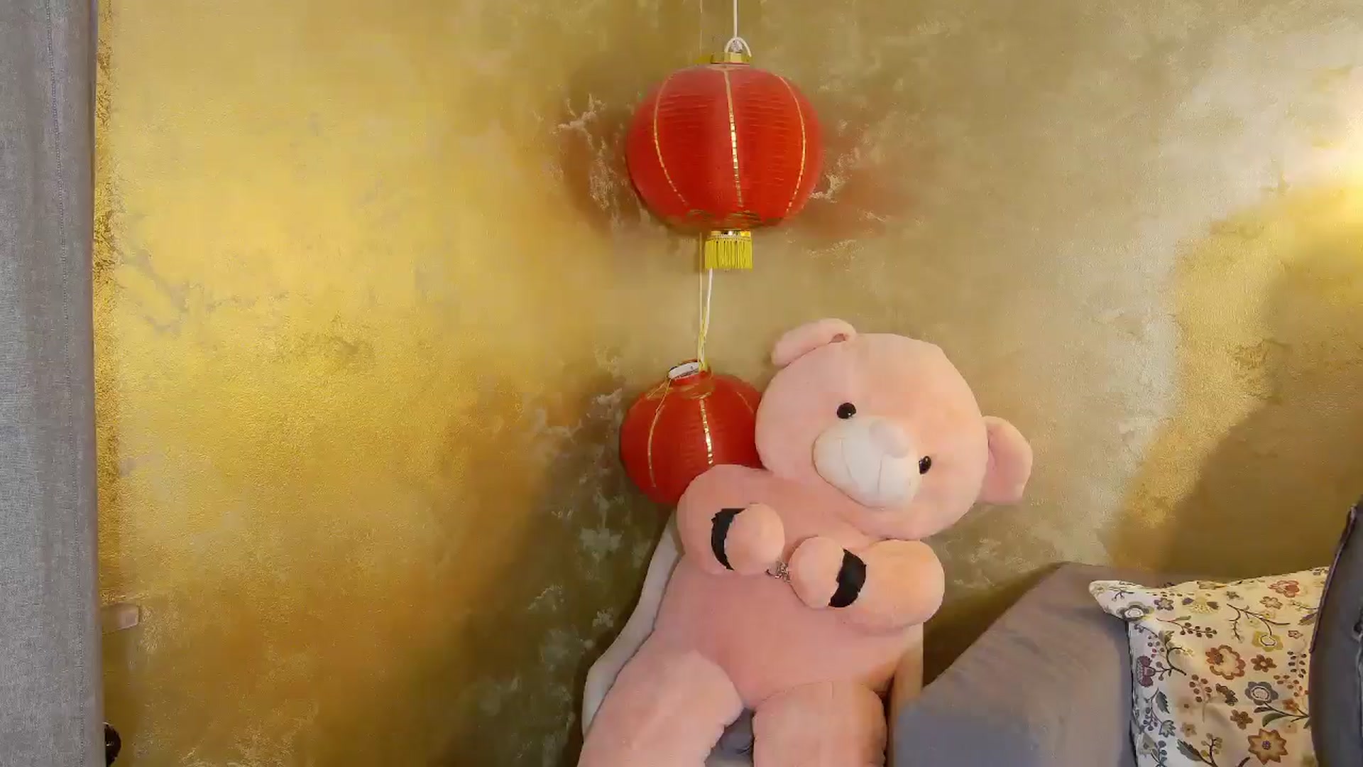 Gallery image thumbnail from Radiance's myfreecams stream on, 09/14/2025, 13:33 image 1 of 20