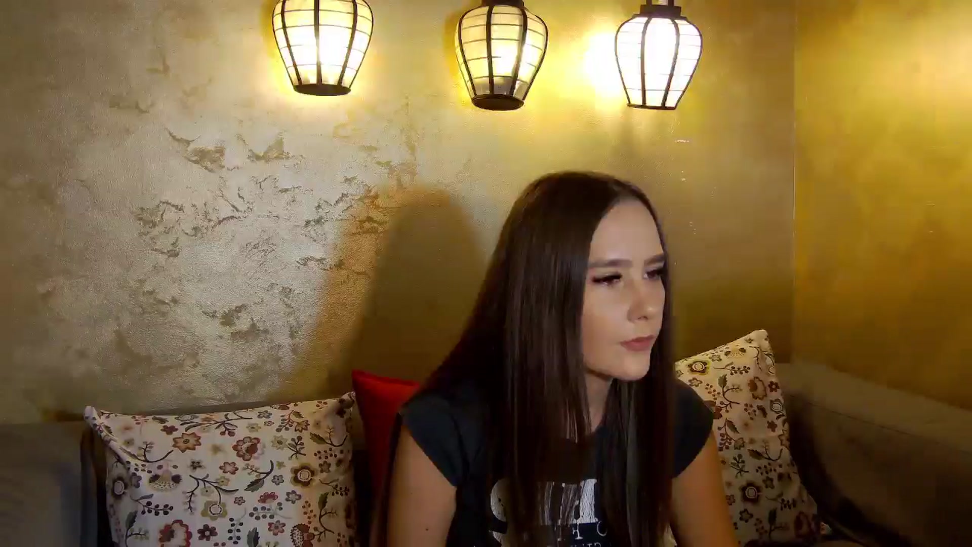 Gallery image thumbnail from Radiance's myfreecams stream on, 09/17/2025, 13:25 image 4 of 20
