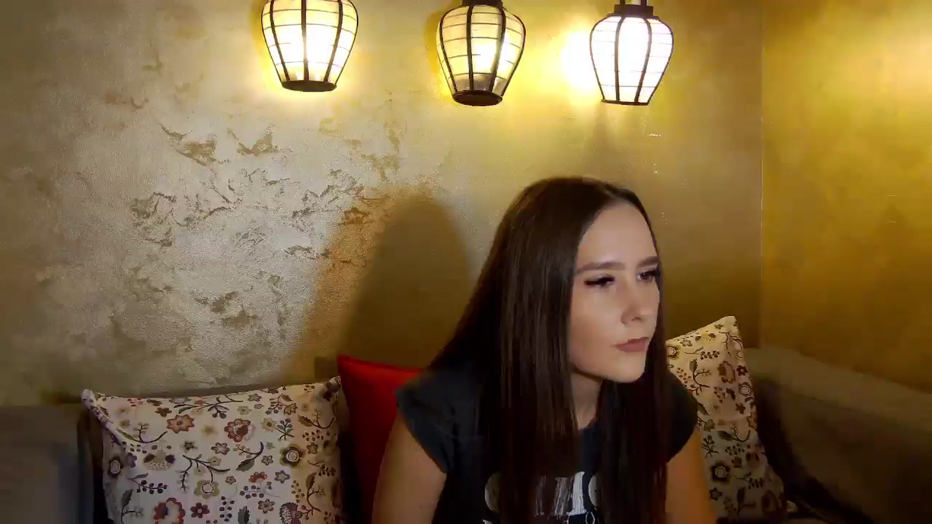 Gallery image thumbnail from Radiance's myfreecams stream on, 09/17/2025, 13:25 image 10 of 20