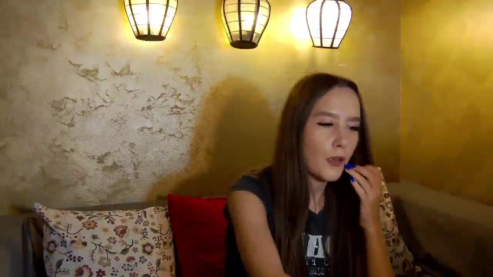 Gallery image thumbnail from Radiance's myfreecams stream on, 09/17/2025, 16:46 image 12 of 20