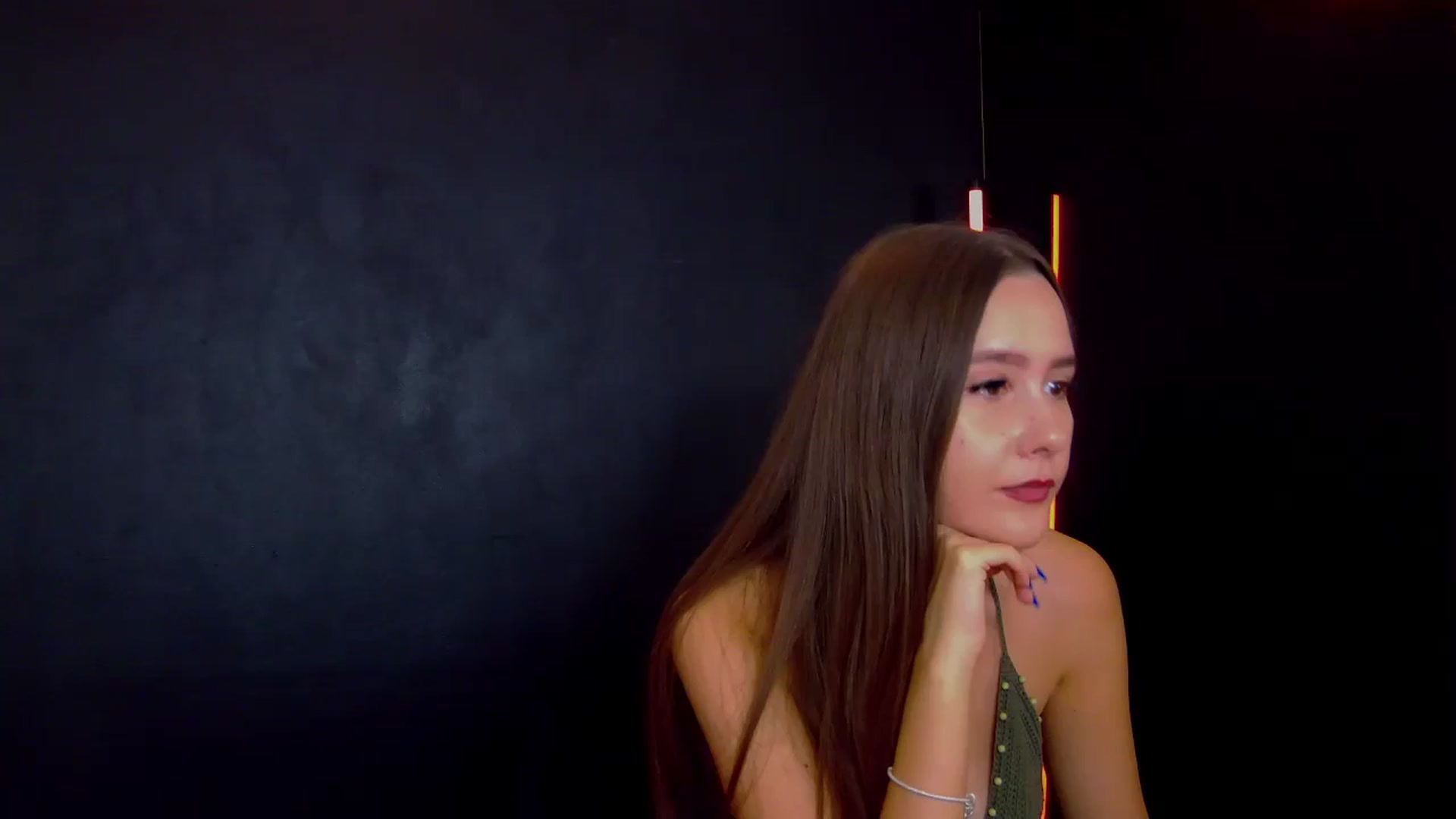 Gallery image thumbnail from Radiance's myfreecams stream on, 09/19/2025, 13:55 image 1 of 20