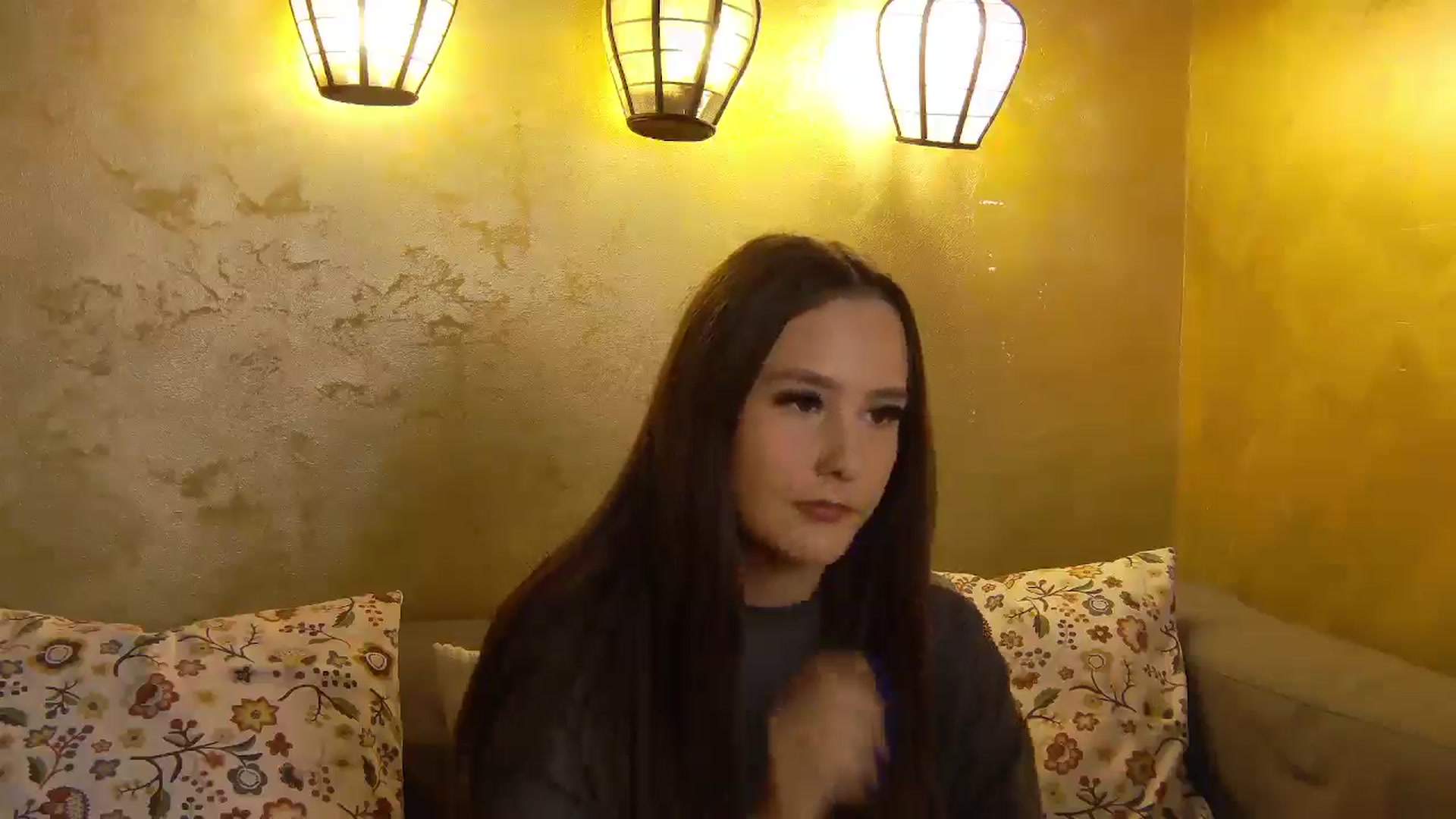 Gallery image thumbnail from Radiance's myfreecams stream on, 09/30/2025, 13:49 image 12 of 20