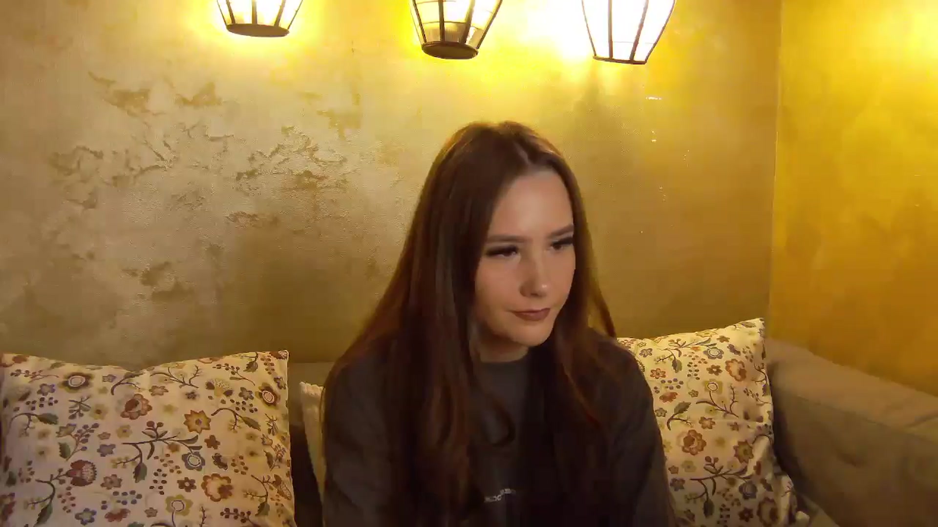 Gallery image thumbnail from Radiance's myfreecams stream on, 09/30/2025, 18:05 image 9 of 20