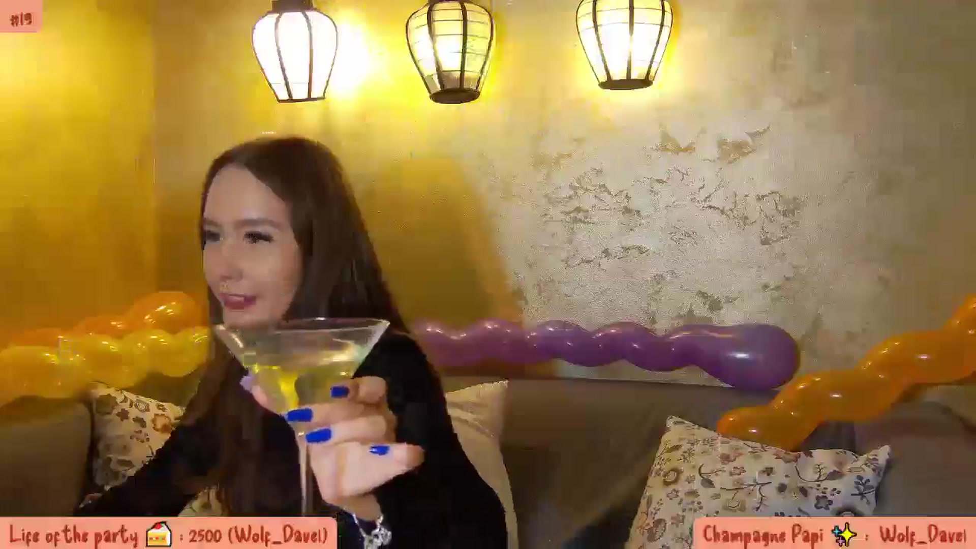 Gallery image thumbnail from Radiance's myfreecams stream on, 10/01/2025, 19:41 image 3 of 20