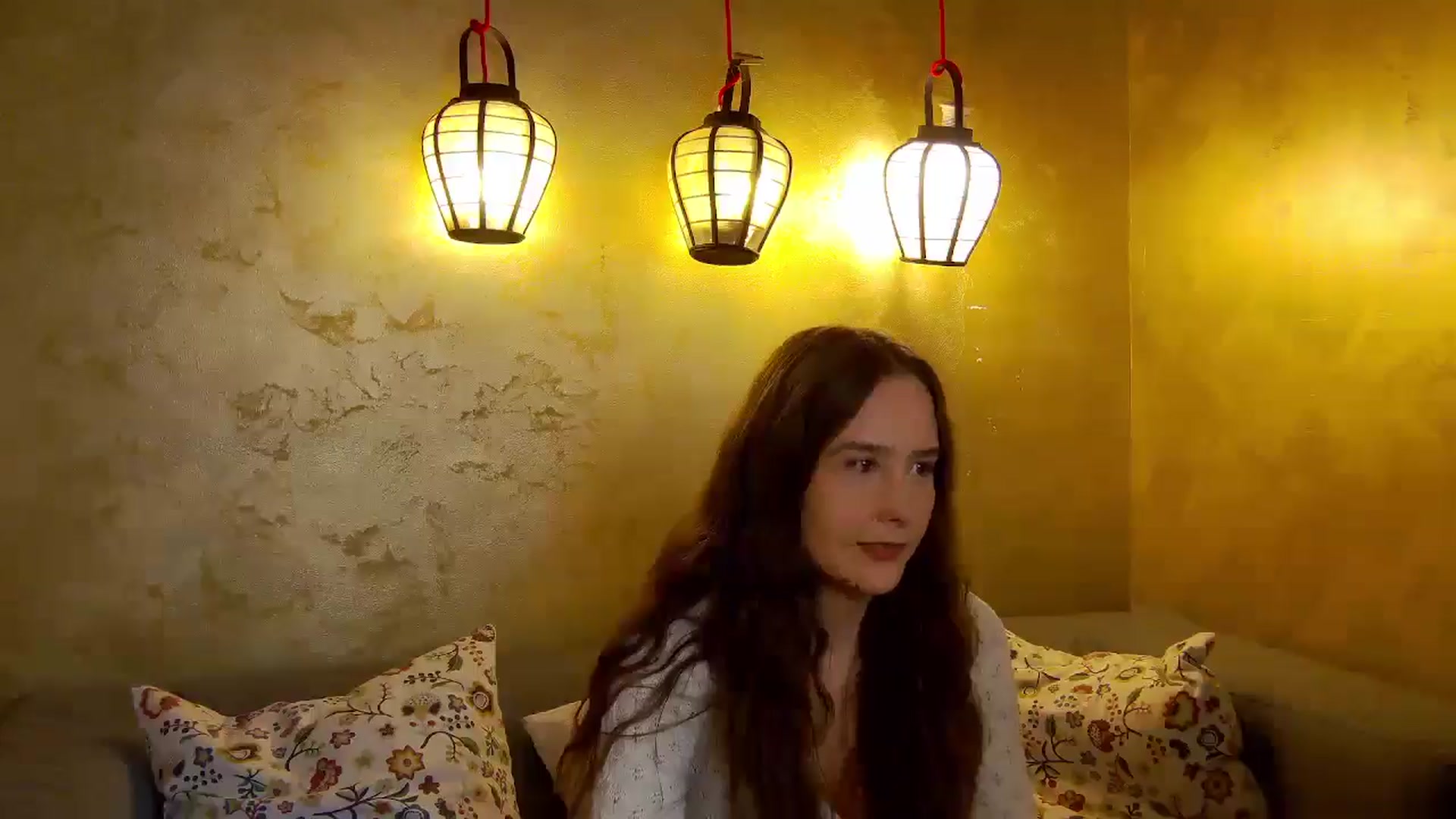 Gallery image thumbnail from Radiance's myfreecams stream on, 10/05/2025, 15:00 image 16 of 20