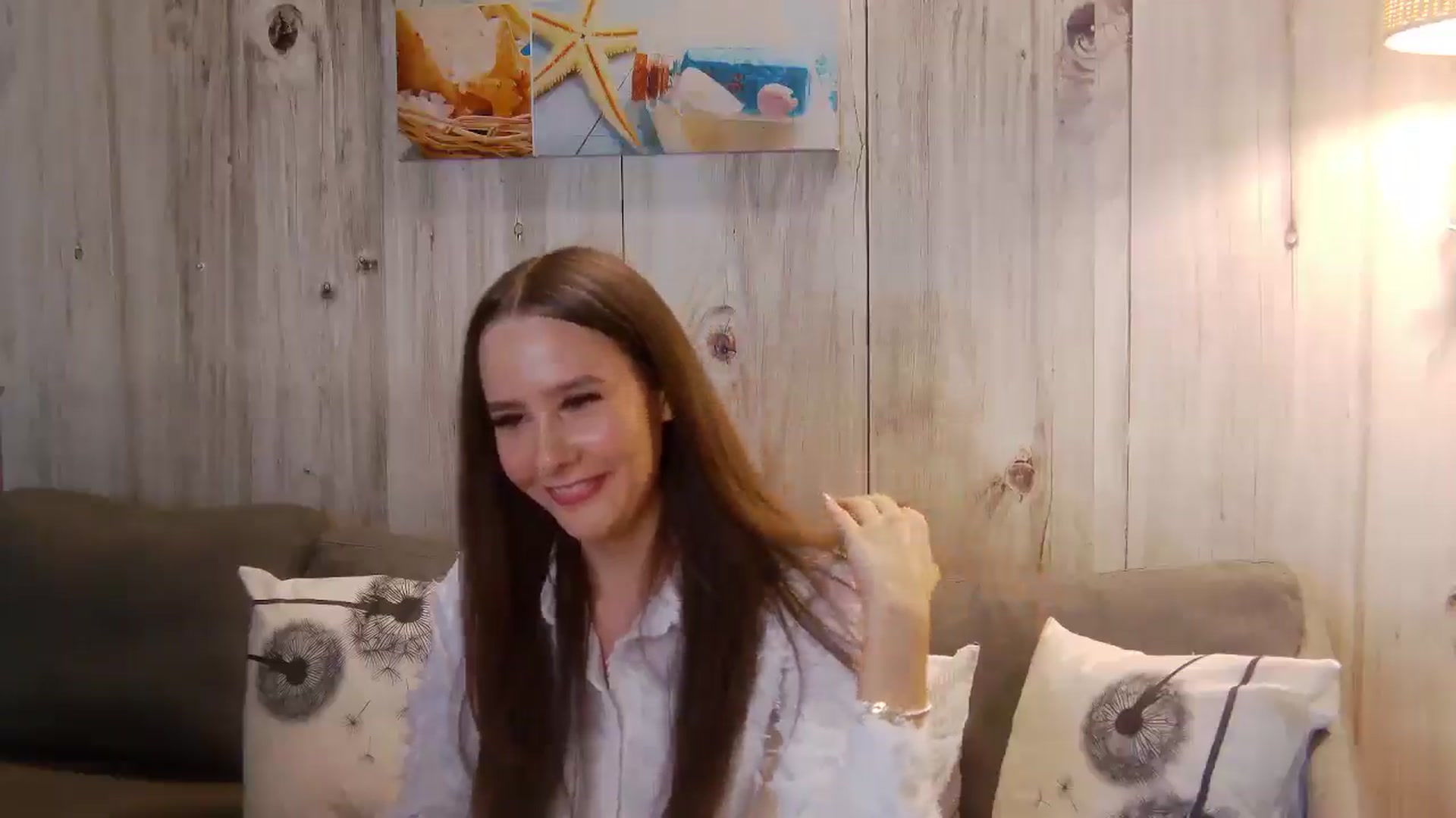 Gallery image thumbnail from Radiance's myfreecams stream on, 10/07/2025, 19:48 image 5 of 20