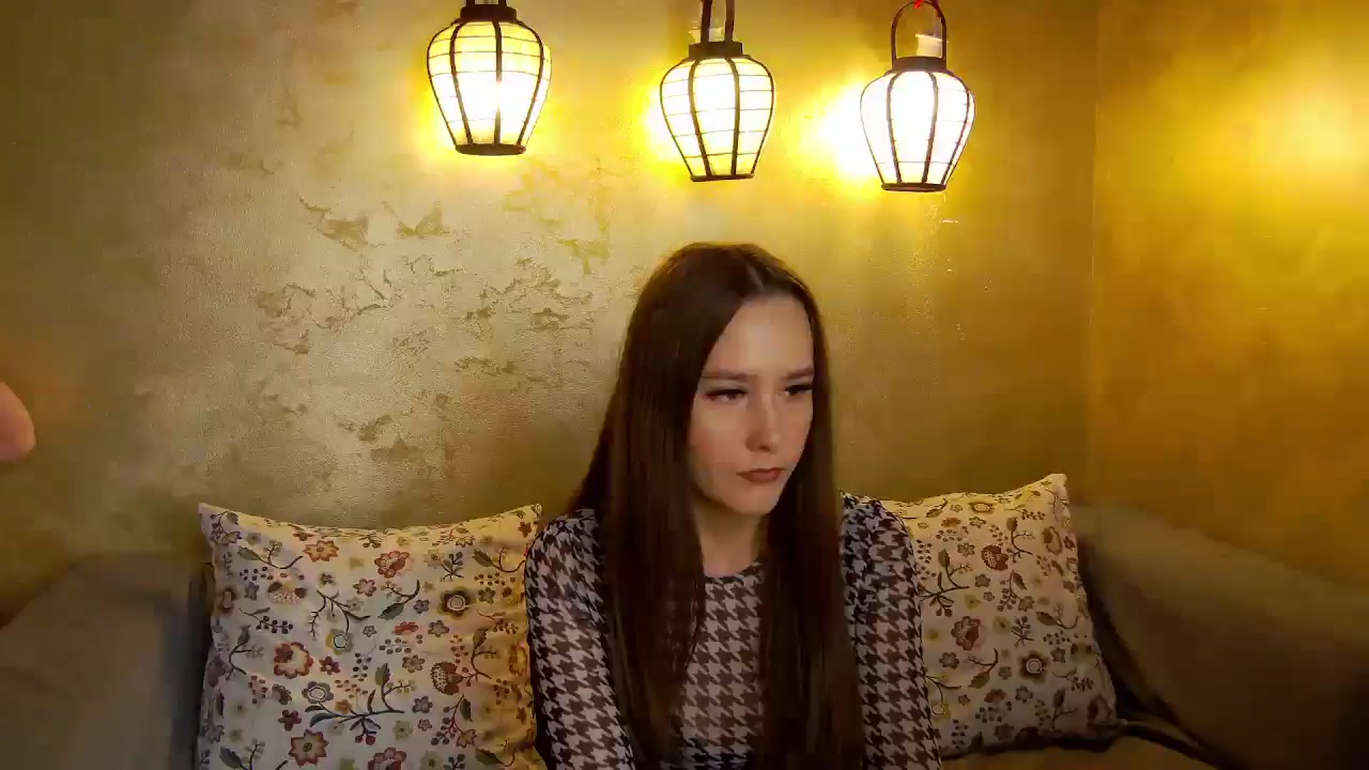 Gallery image thumbnail from Radiance's myfreecams stream on, 10/08/2025, 13:24 image 12 of 20