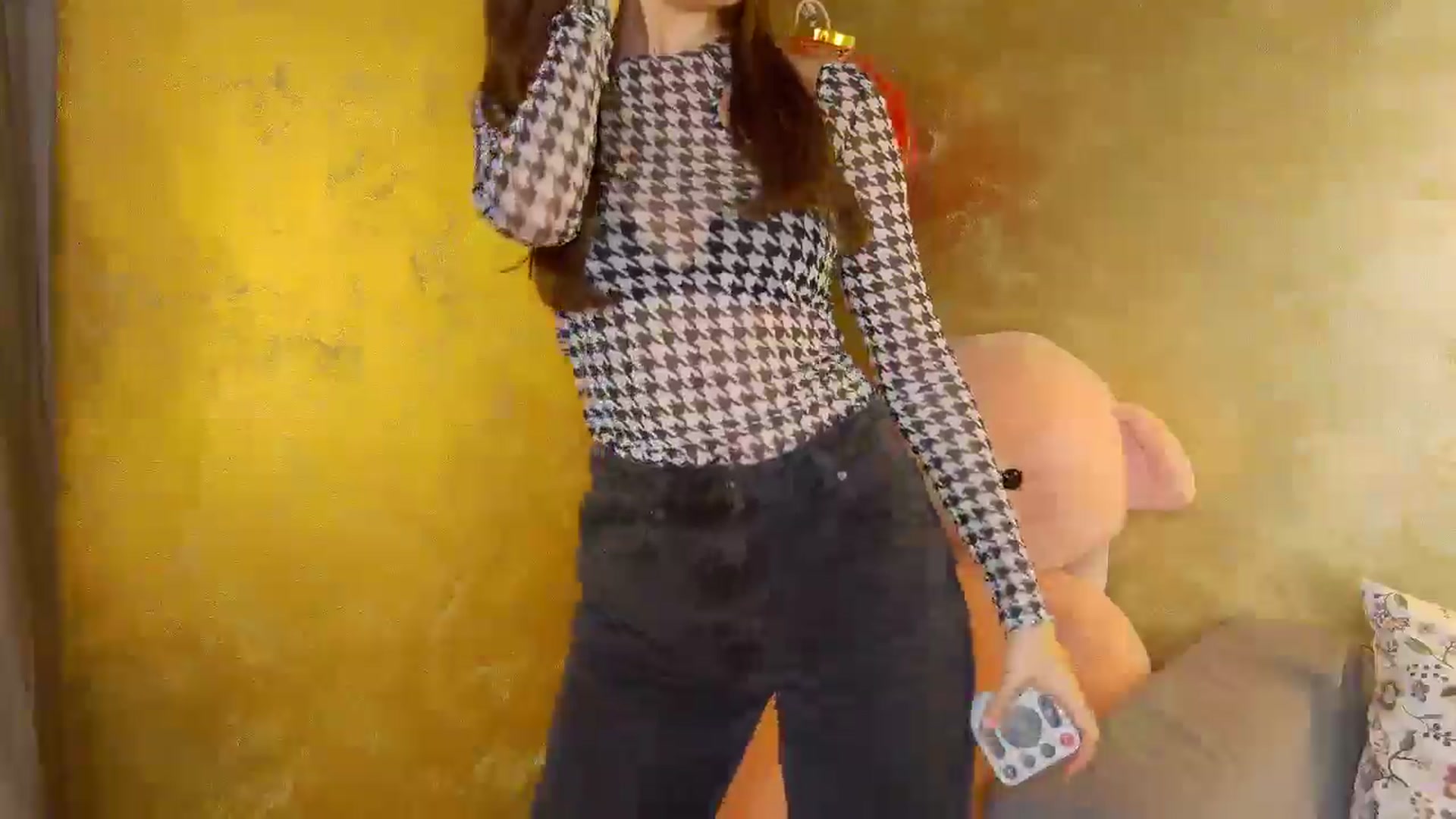 Gallery image thumbnail from Radiance's myfreecams stream on, 10/08/2025, 14:53 image 12 of 20