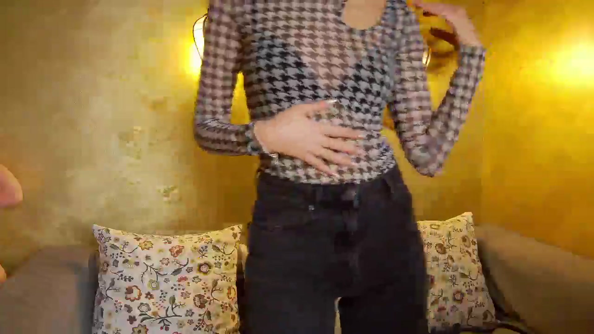 Gallery image thumbnail from Radiance's myfreecams stream on, 10/08/2025, 14:53 image 10 of 20