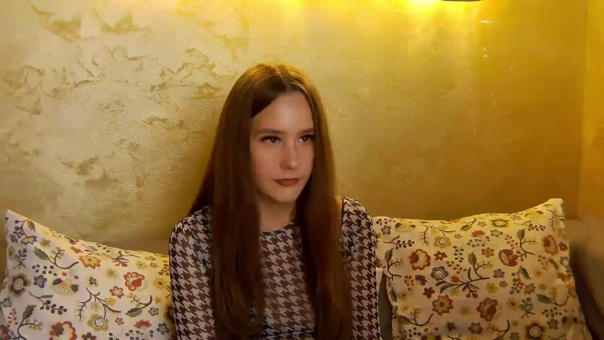 Gallery image thumbnail from Radiance's myfreecams stream on, 10/08/2025, 18:06 image 13 of 20