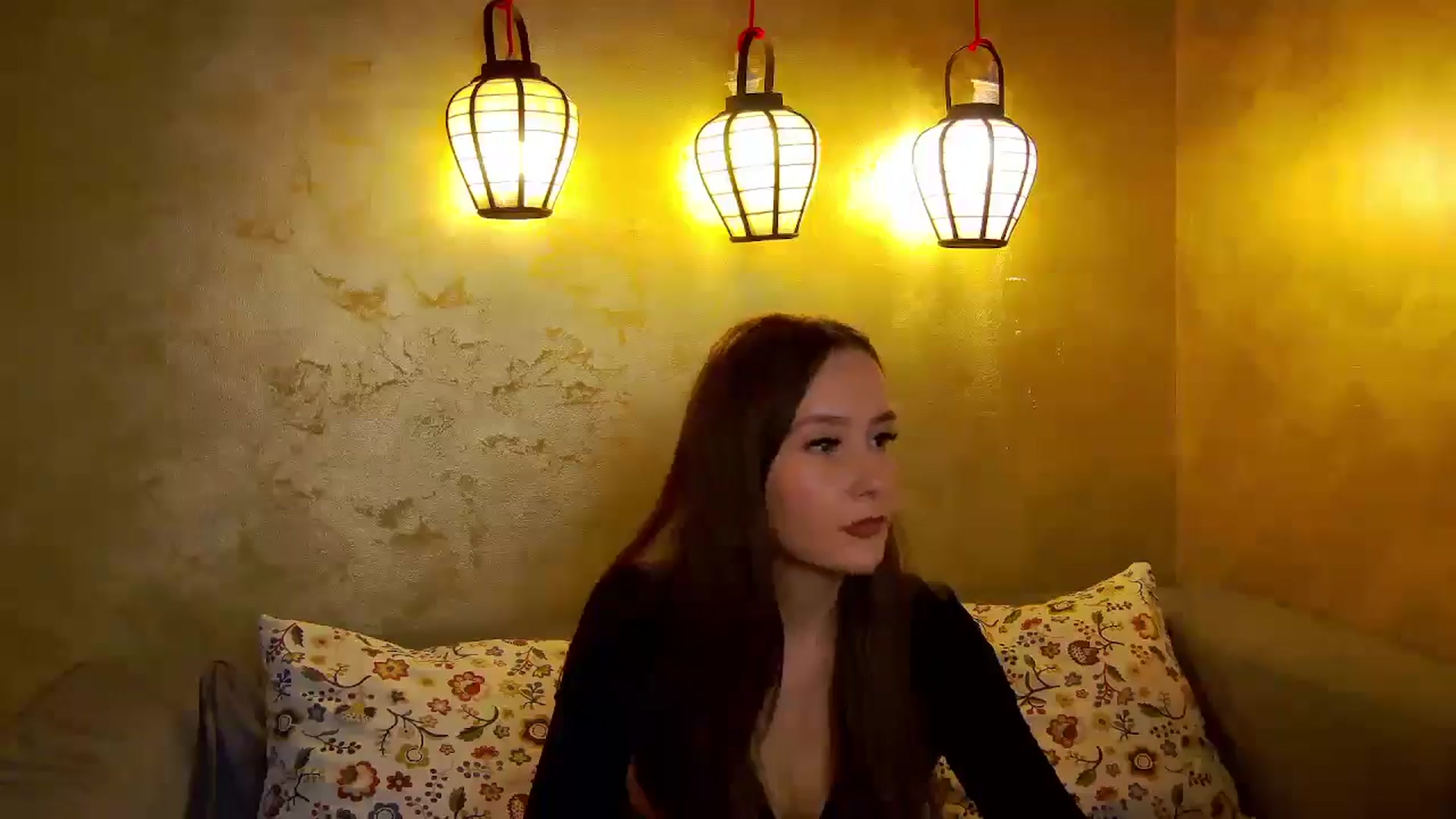 Gallery image thumbnail from Radiance's myfreecams stream on, 10/13/2025, 14:13 image 7 of 20