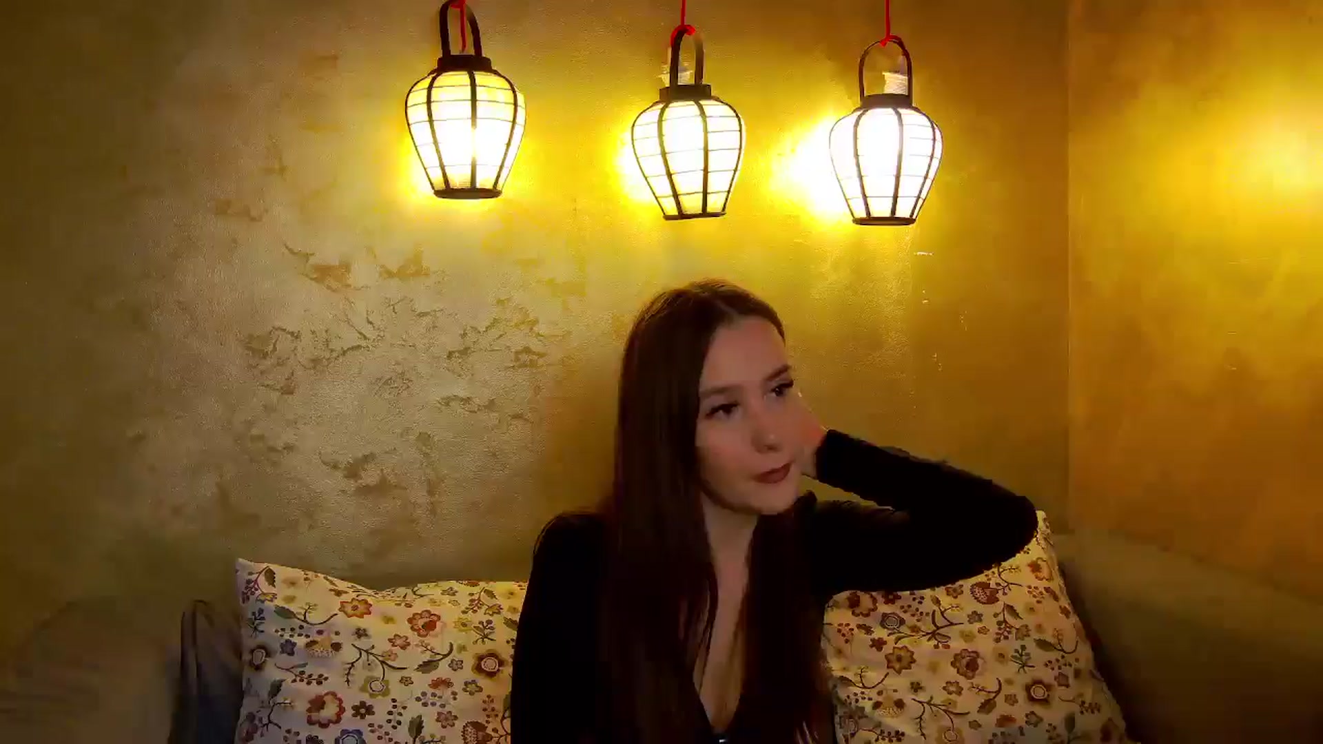 Gallery image thumbnail from Radiance's myfreecams stream on, 10/13/2025, 14:13 image 8 of 20
