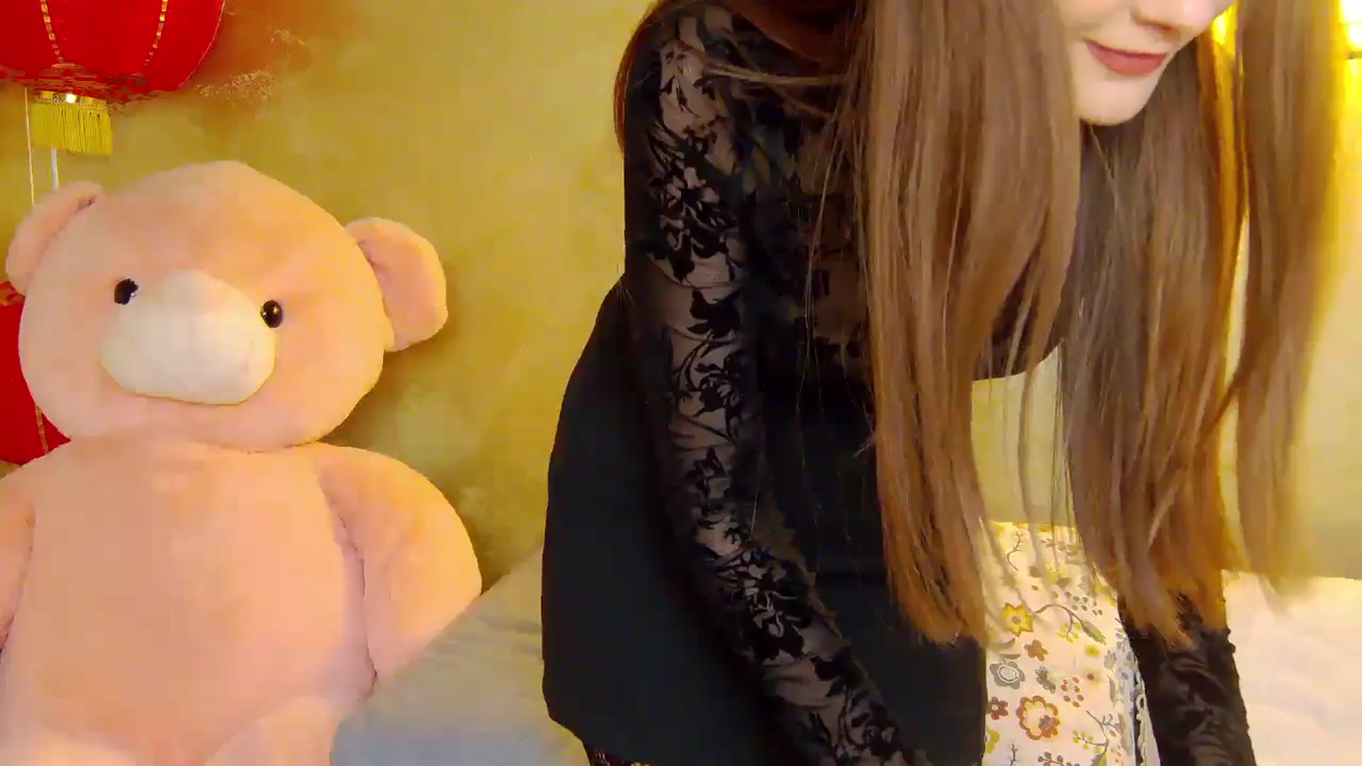 Gallery image thumbnail from Radiance's myfreecams stream on, 10/15/2025, 18:10 image 17 of 20