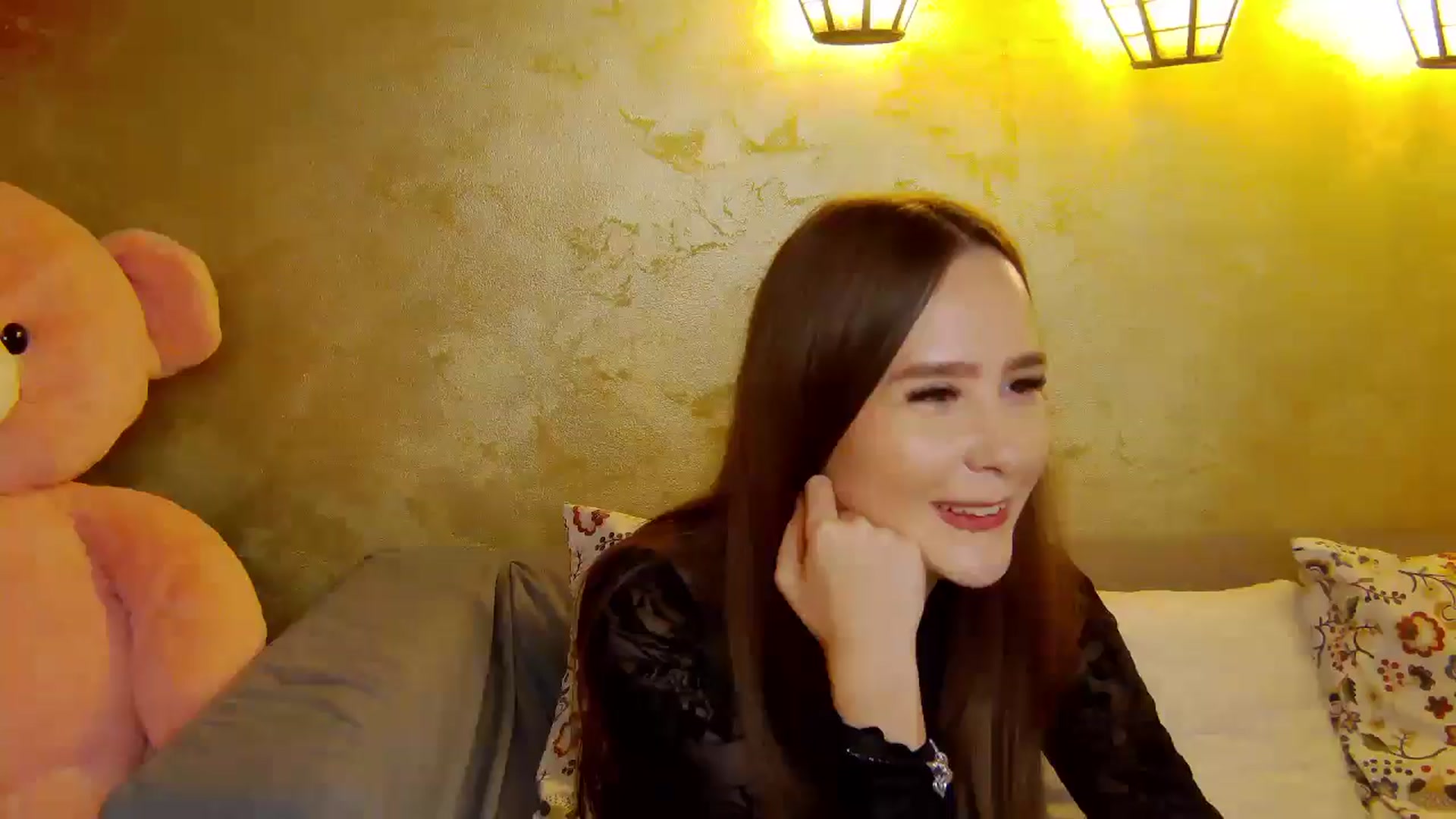 Gallery image thumbnail from Radiance's myfreecams stream on, 10/15/2025, 18:10 image 13 of 20