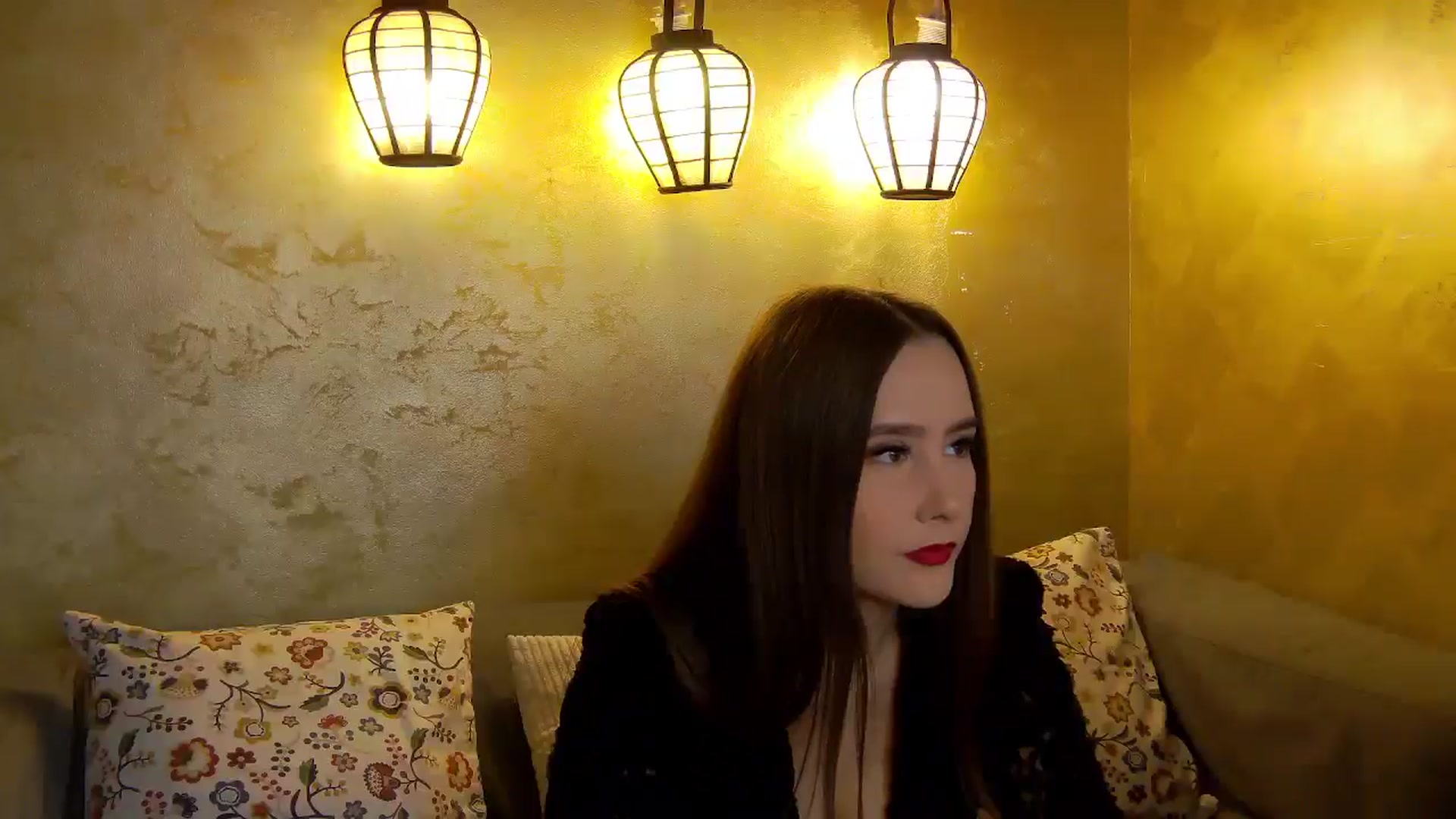 Gallery image thumbnail from Radiance's myfreecams stream on, 10/19/2025, 14:04 image 2 of 20
